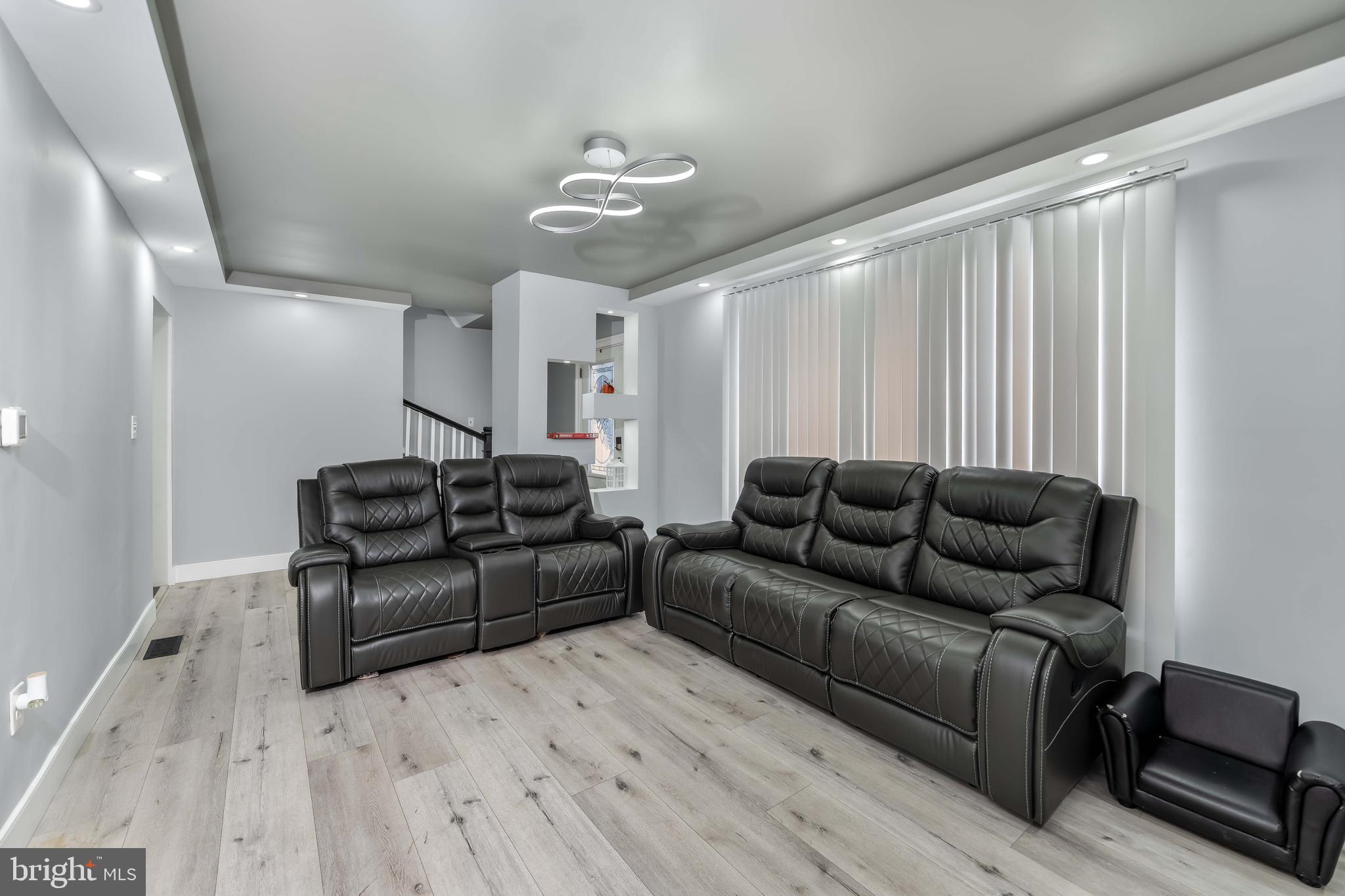 MT ALLEN HEIGHTS - Residential