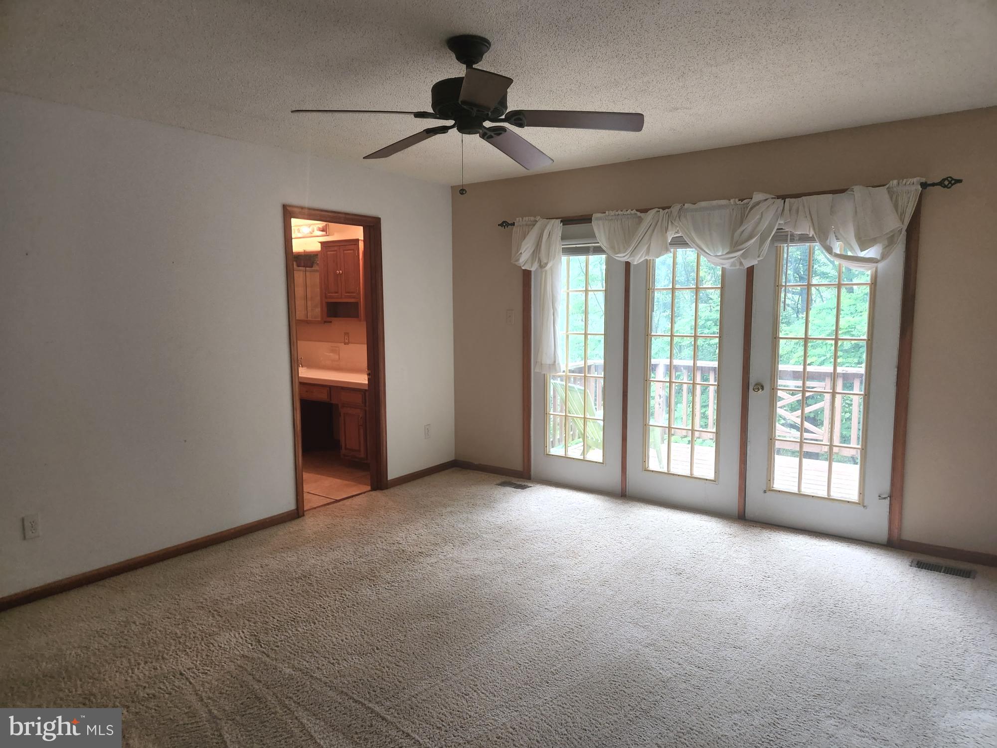 SHANNONDALE - Residential