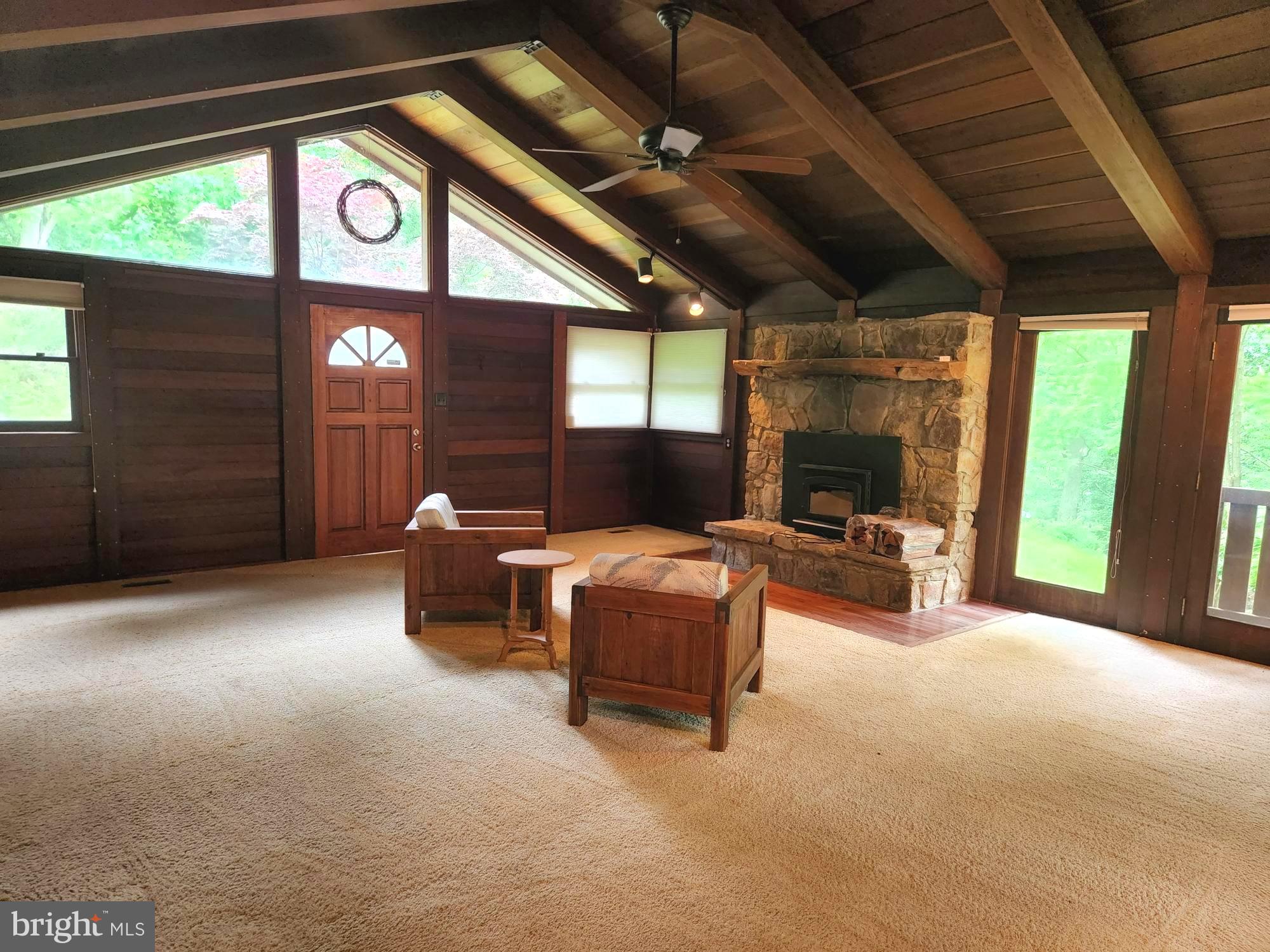 SHANNONDALE - Residential