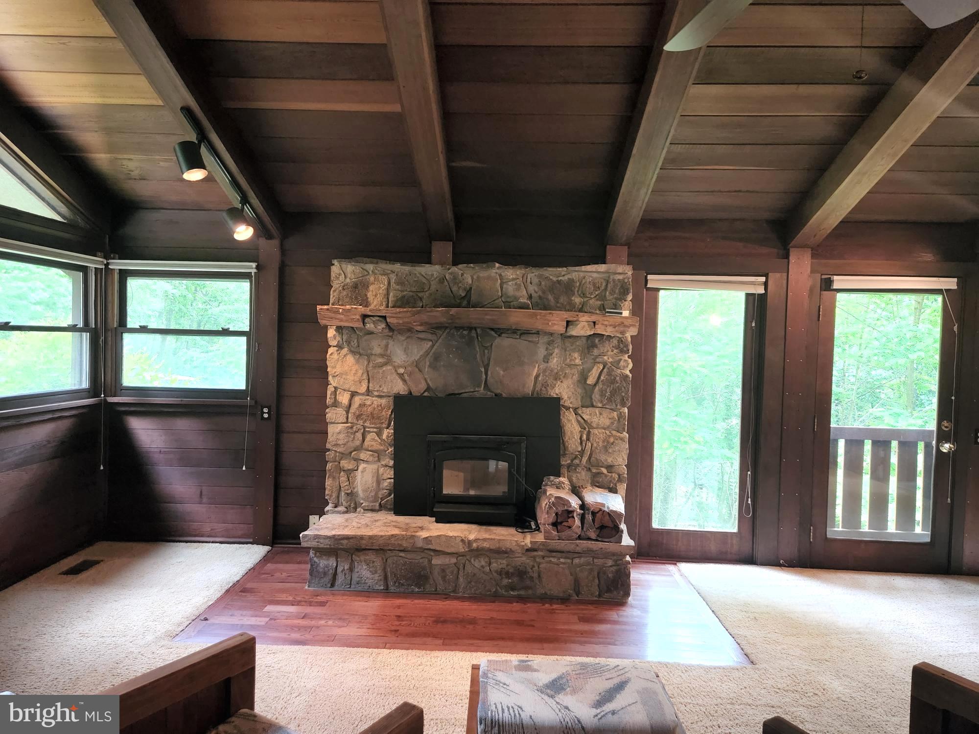 SHANNONDALE - Residential