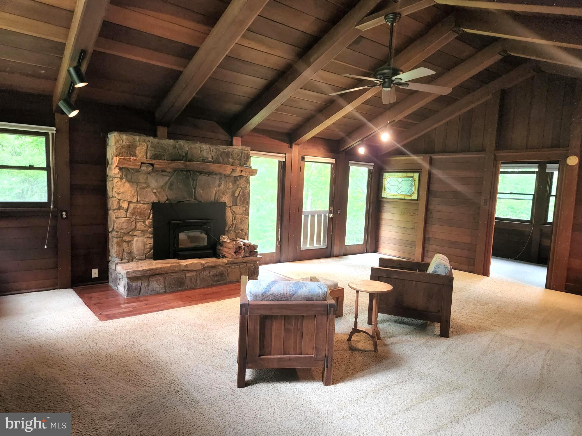 SHANNONDALE - Residential