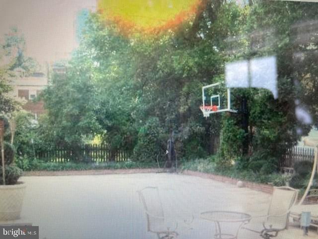 BRADLEY HILLS - Residential Lease