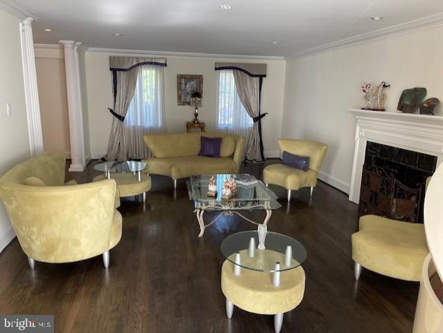 BRADLEY HILLS - Residential Lease