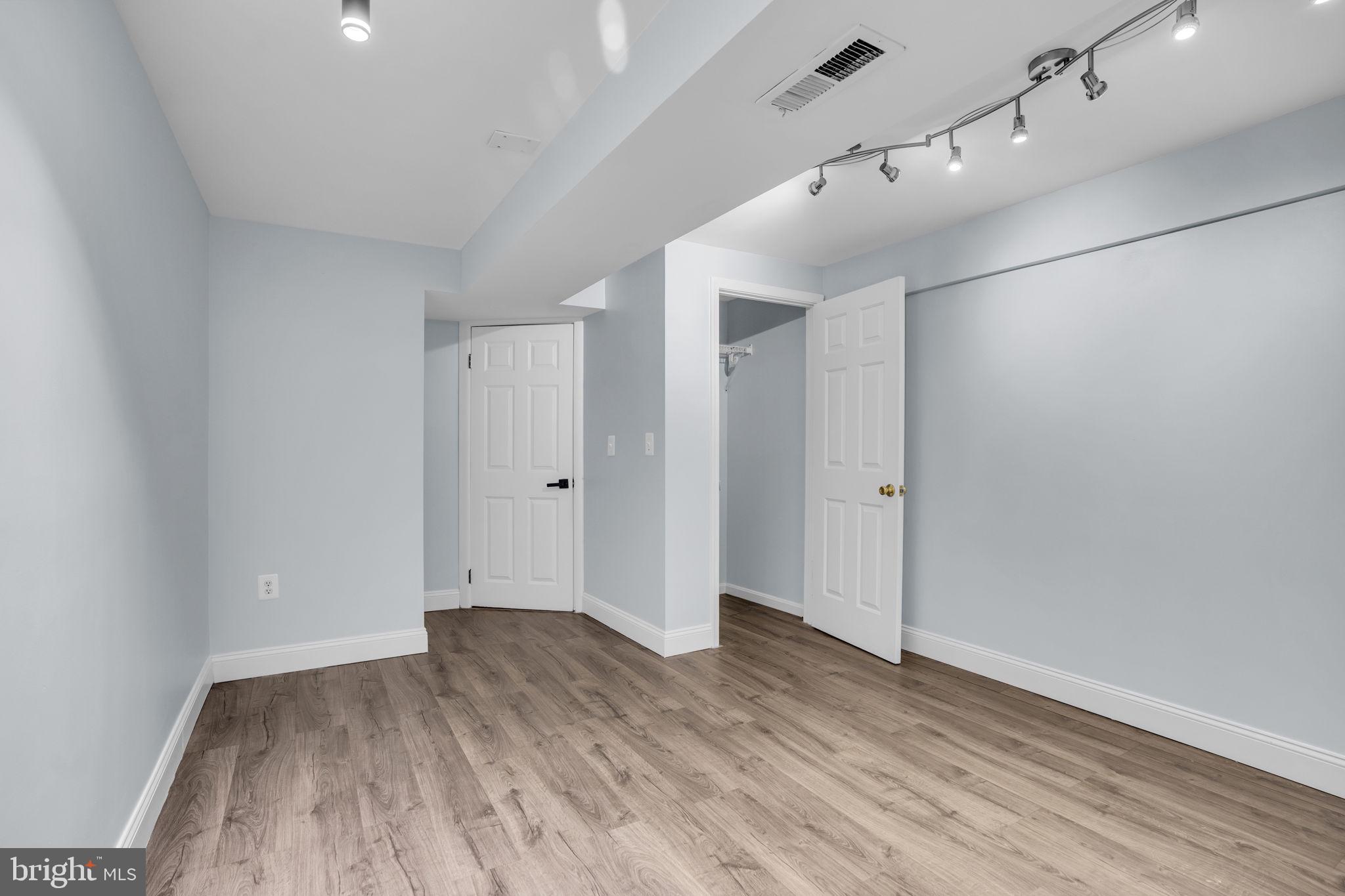 RAVENSWORTH - Residential