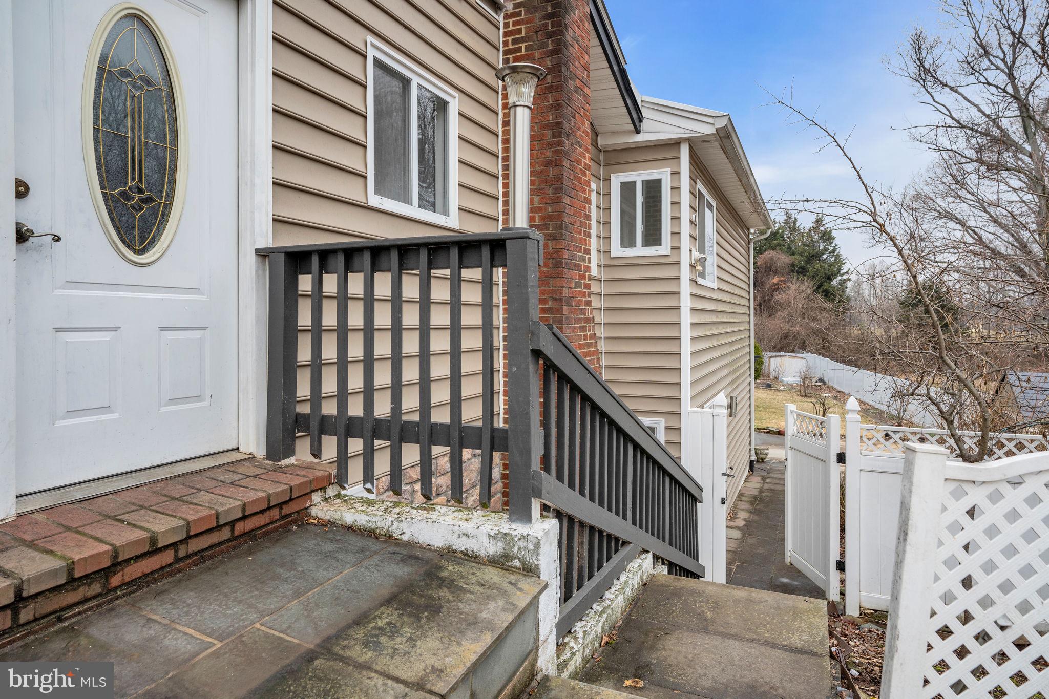 RAVENSWORTH - Residential