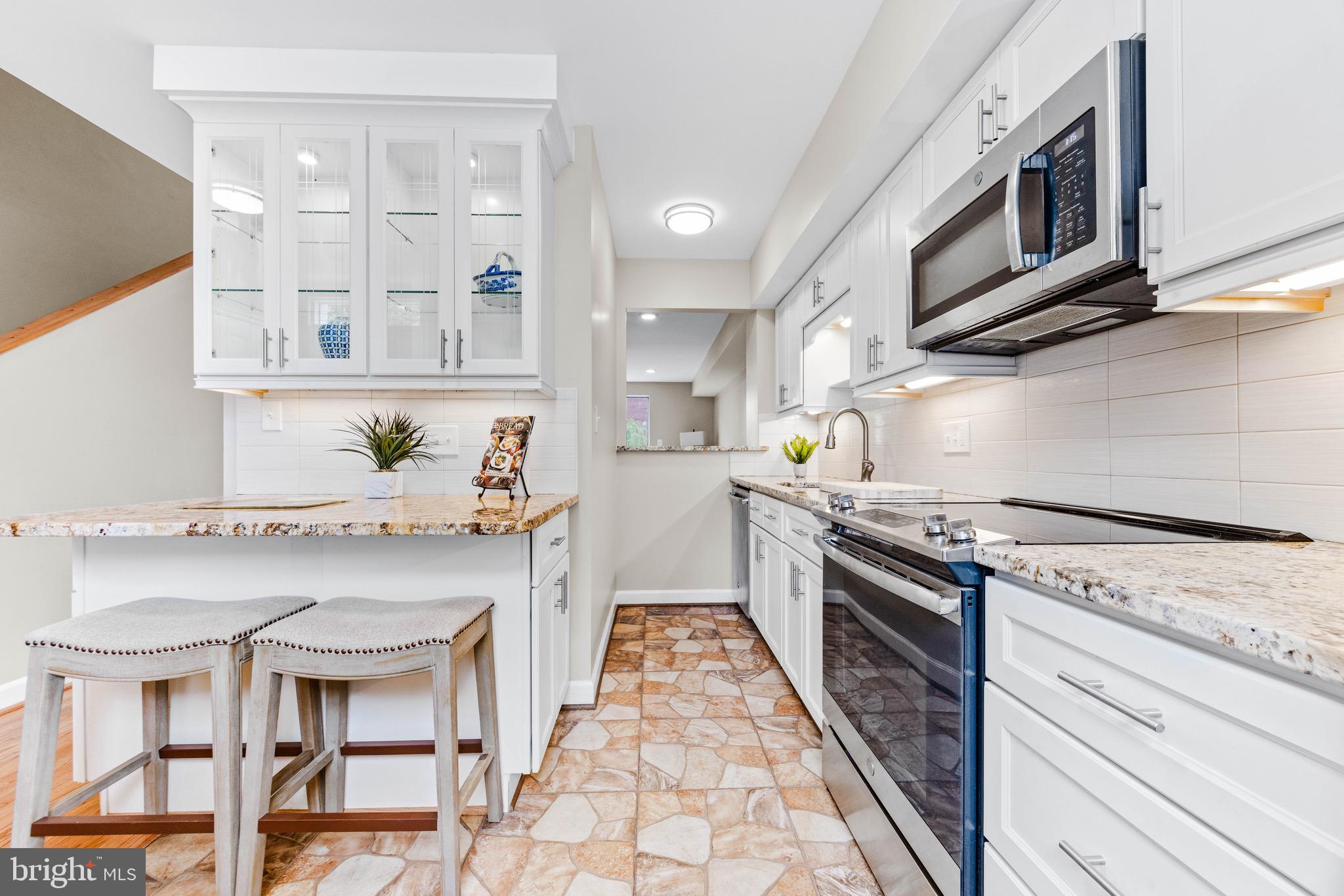 WASHINGTON VILLAGE - Residential