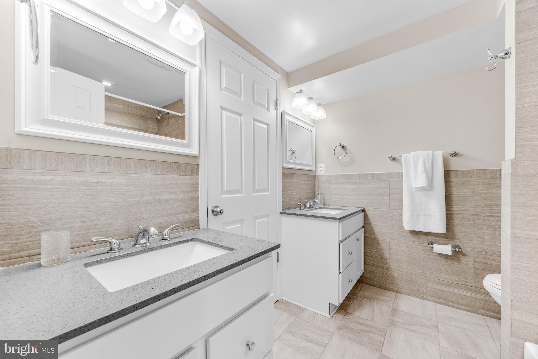 WASHINGTON VILLAGE - Residential