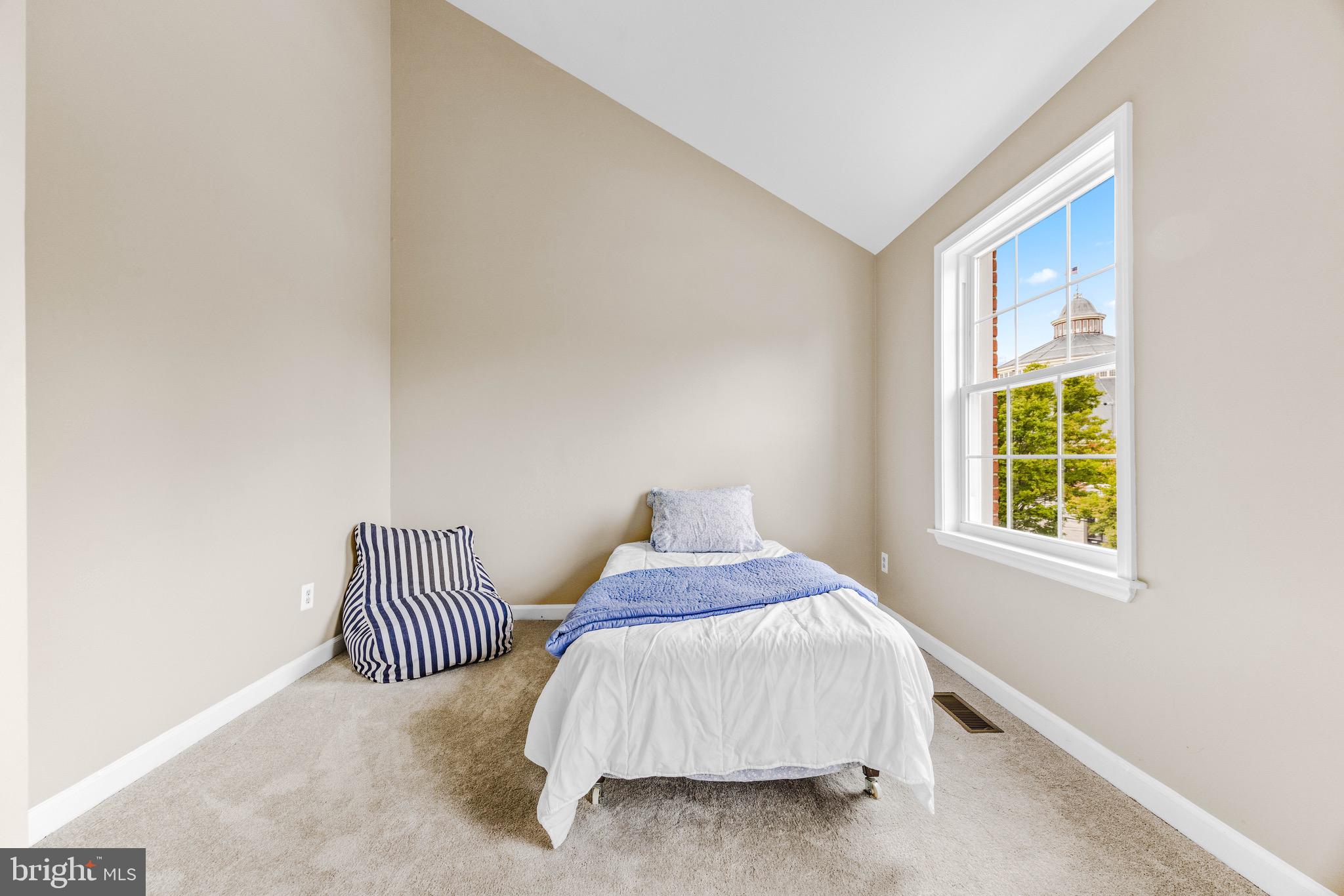 WASHINGTON VILLAGE - Residential