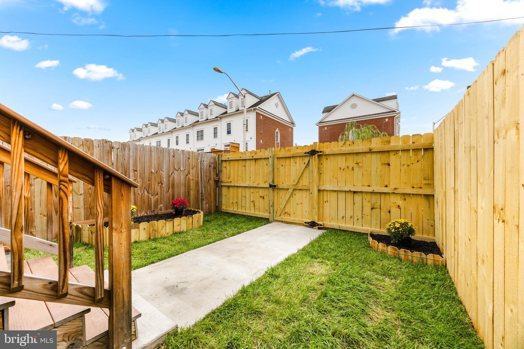 WASHINGTON VILLAGE - Residential