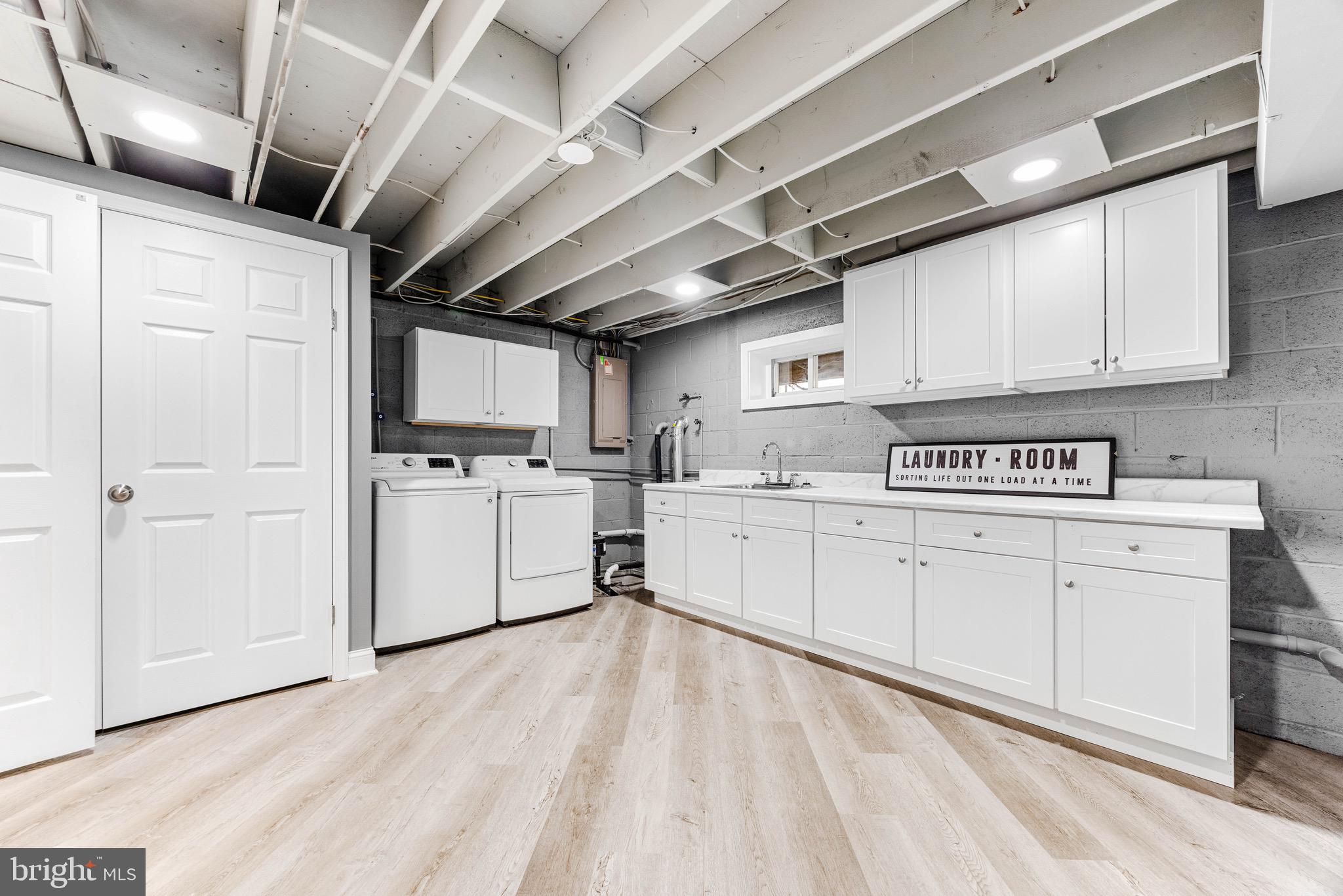 WASHINGTON VILLAGE - Residential