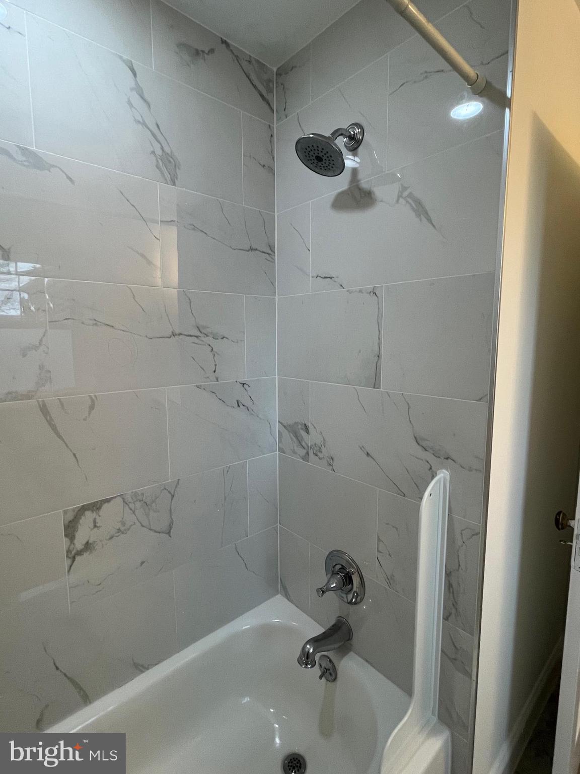 CASTOR GARDENS - Residential