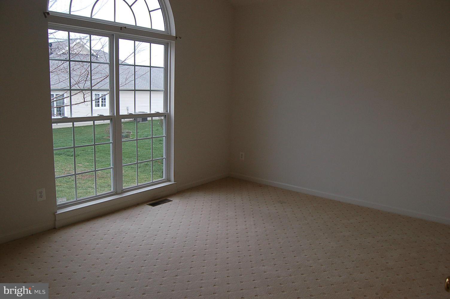 LEE'S PARKE - Residential