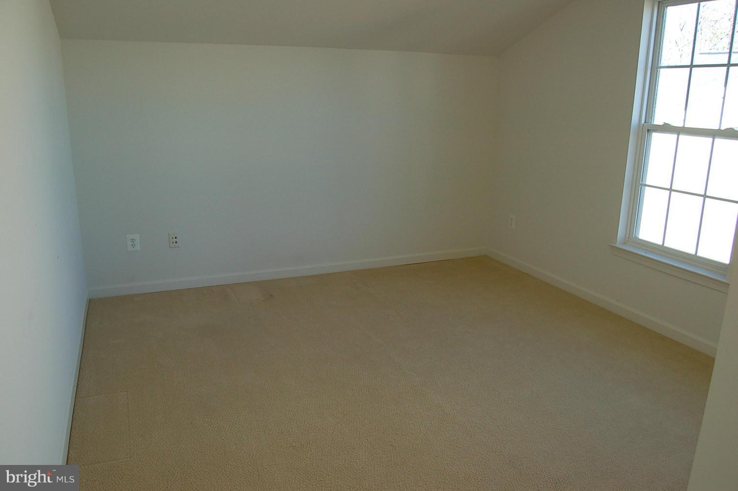 LEE'S PARKE - Residential