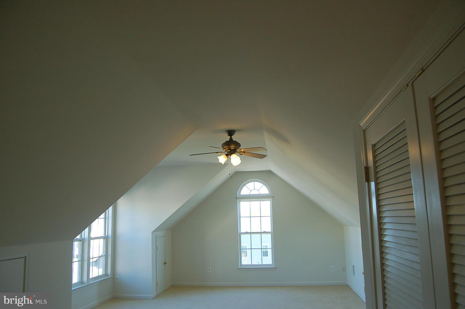 LEE'S PARKE - Residential