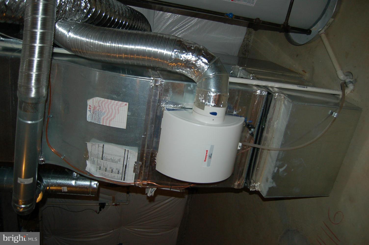 LEE'S PARKE - Residential