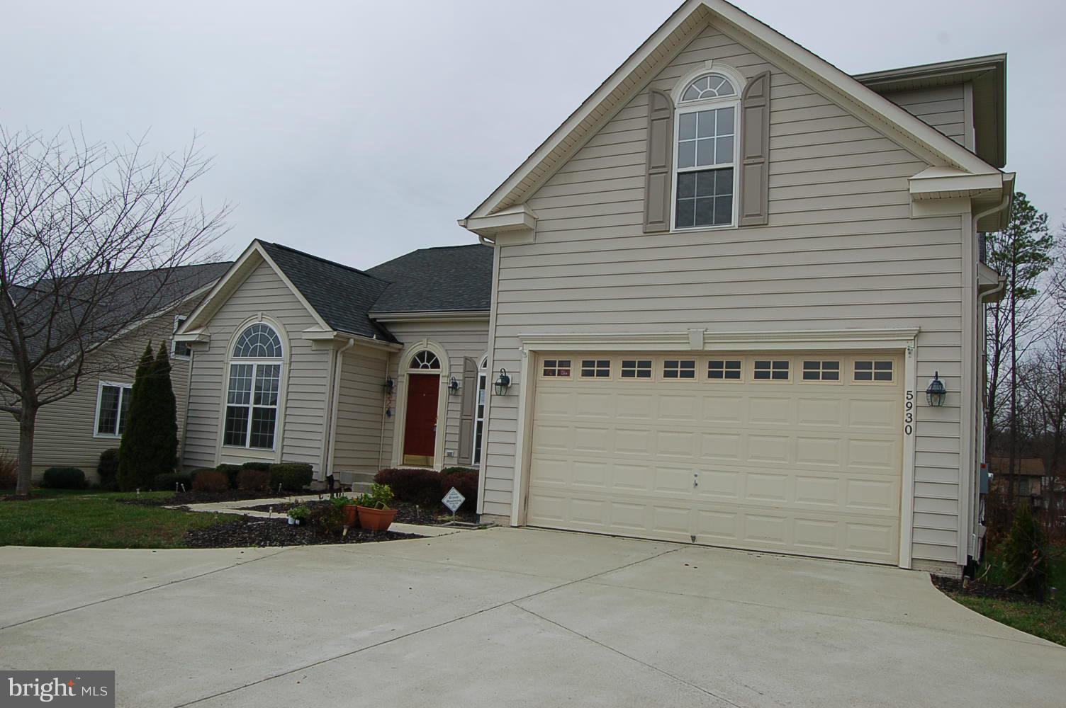 LEE'S PARKE - Residential