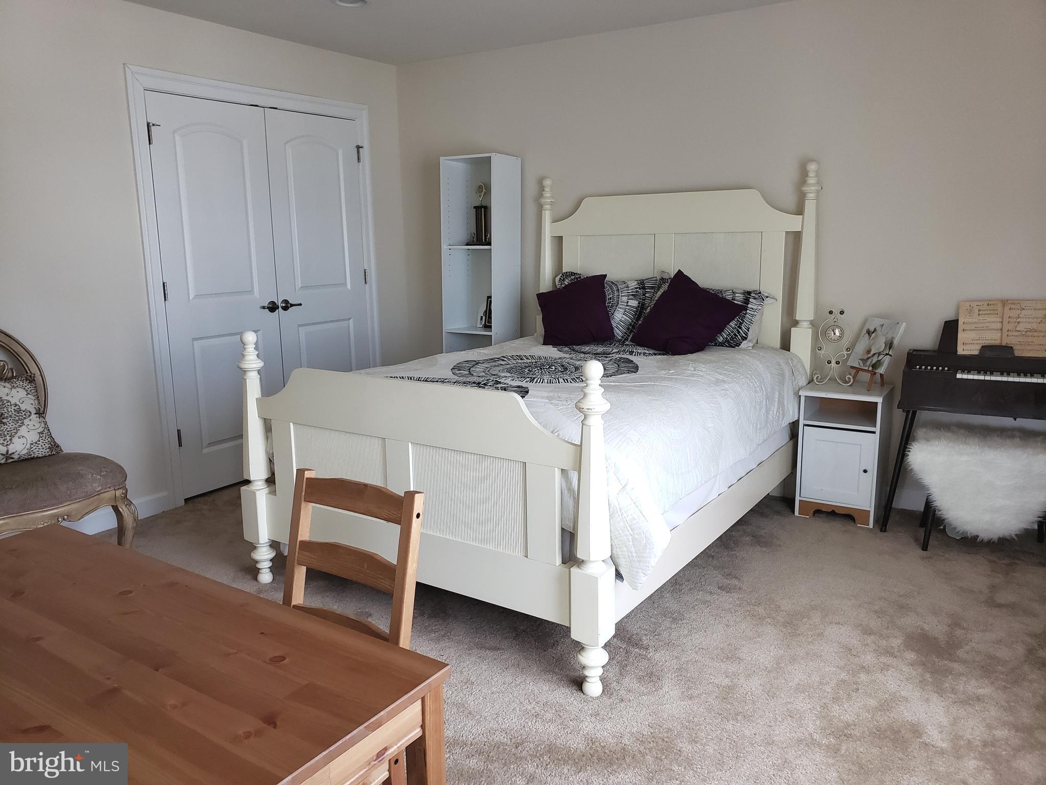 WALNUT CREEK AT MONT - Residential Lease