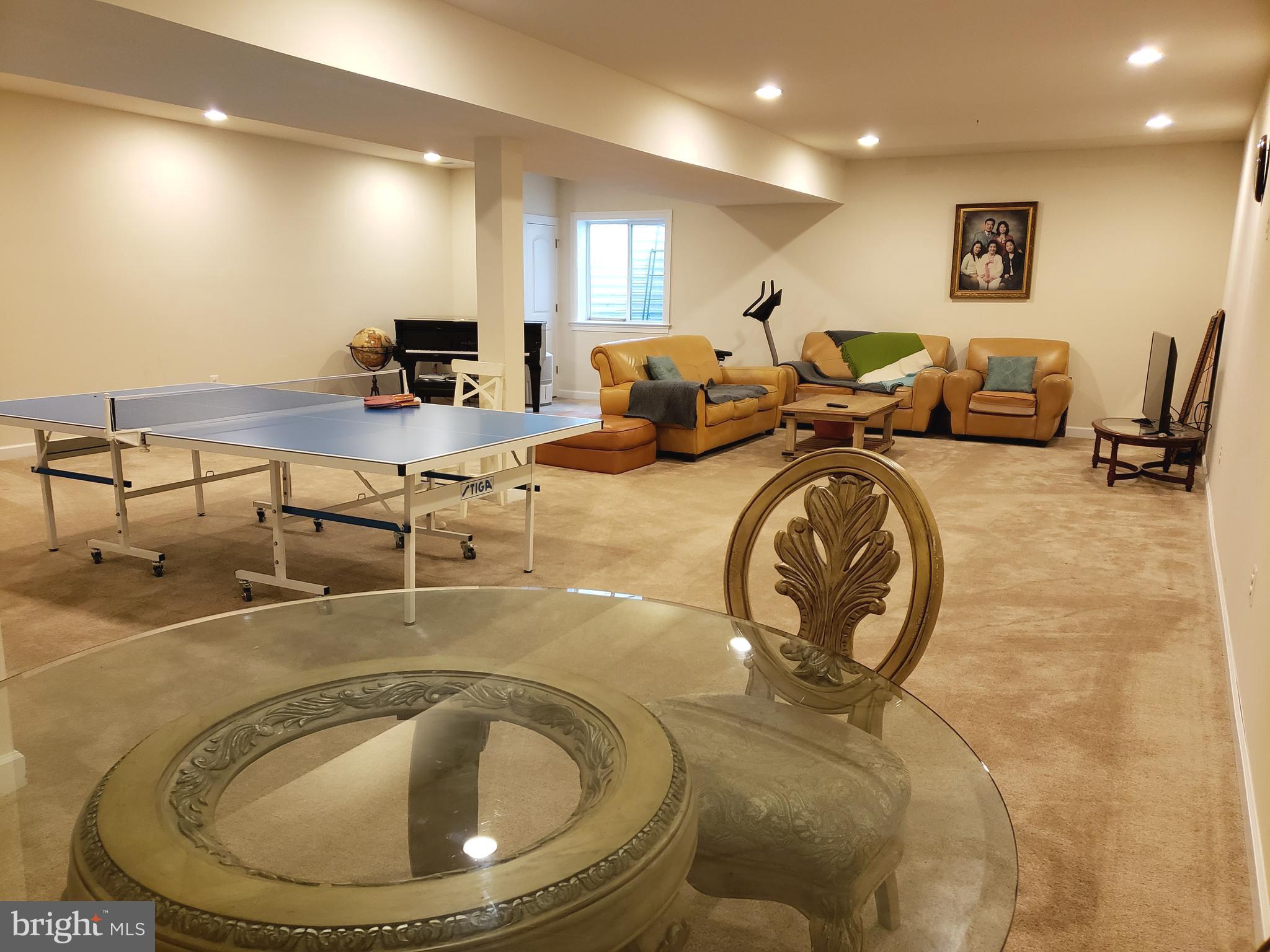 WALNUT CREEK AT MONT - Residential Lease