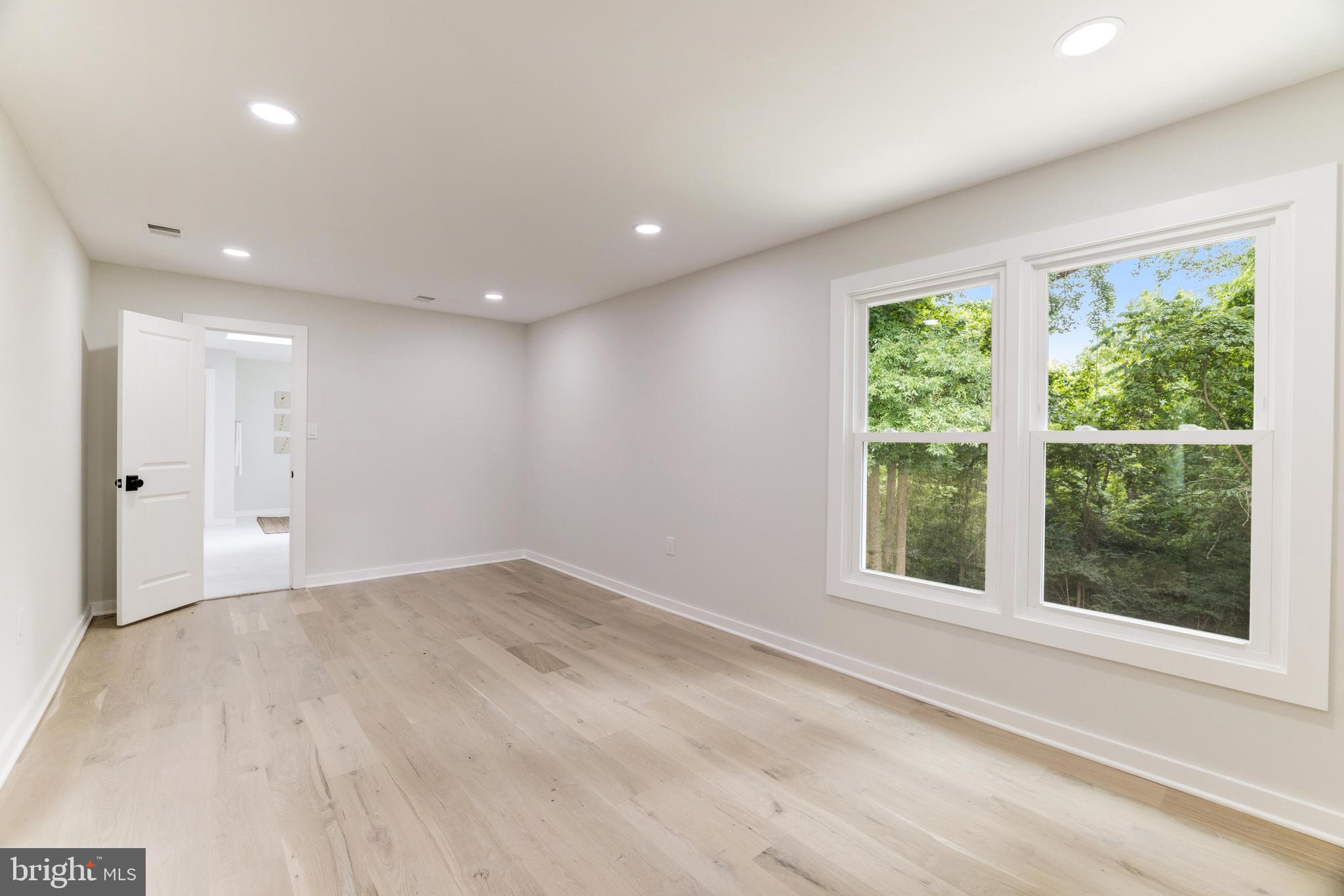 OLD DRANESVILLE HUNT CLUB - Residential