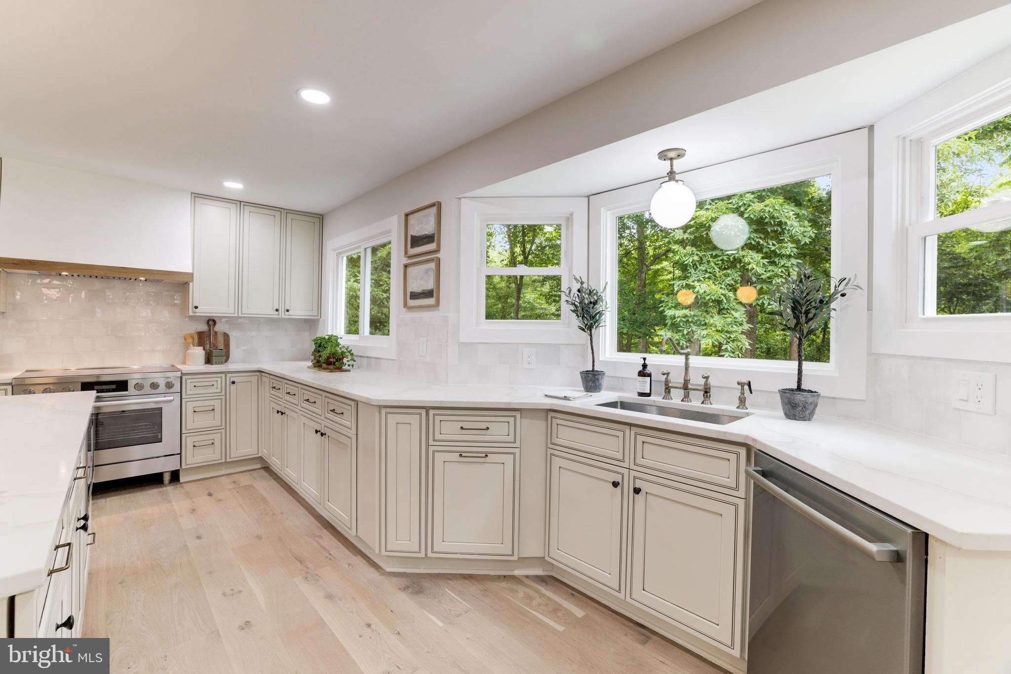 OLD DRANESVILLE HUNT CLUB - Residential