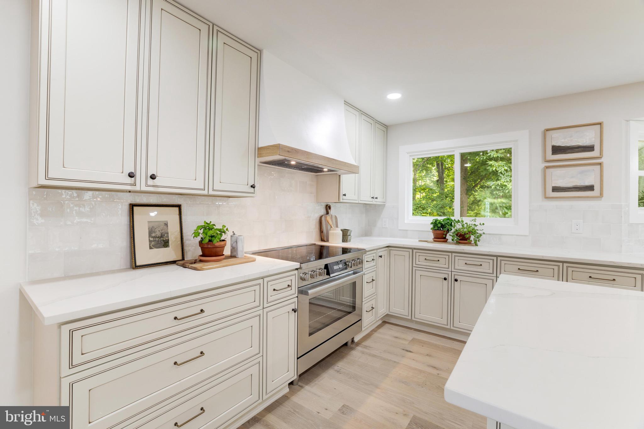 OLD DRANESVILLE HUNT CLUB - Residential