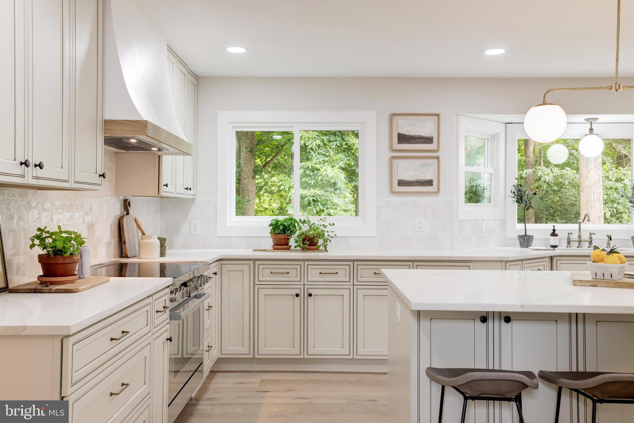 OLD DRANESVILLE HUNT CLUB - Residential