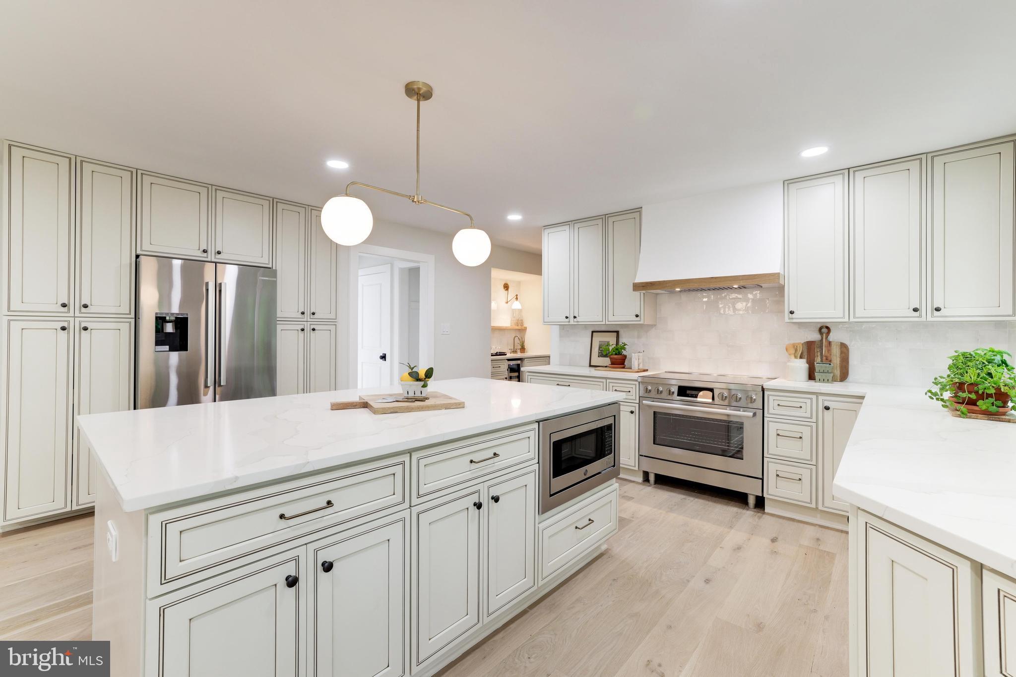 OLD DRANESVILLE HUNT CLUB - Residential