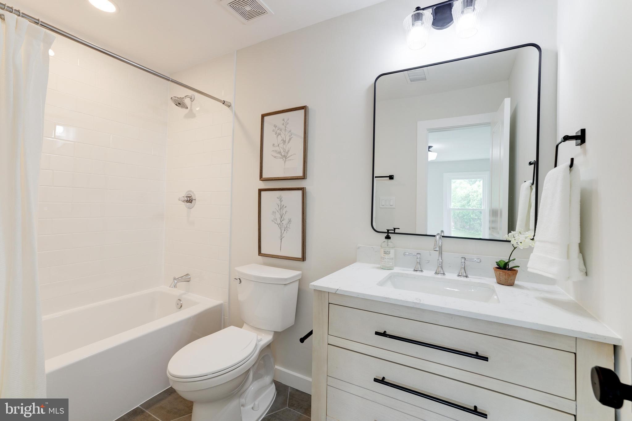 OLD DRANESVILLE HUNT CLUB - Residential