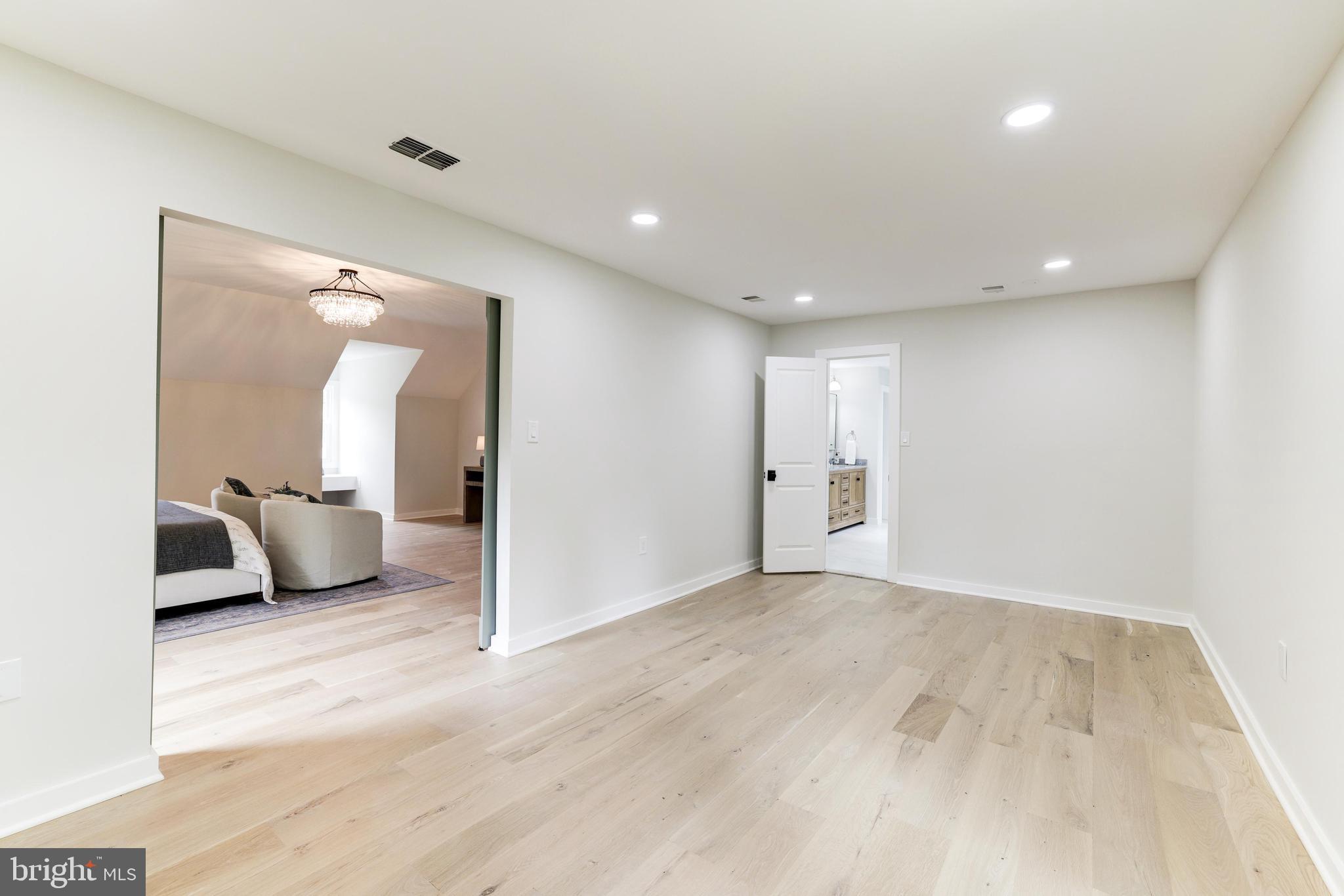 OLD DRANESVILLE HUNT CLUB - Residential