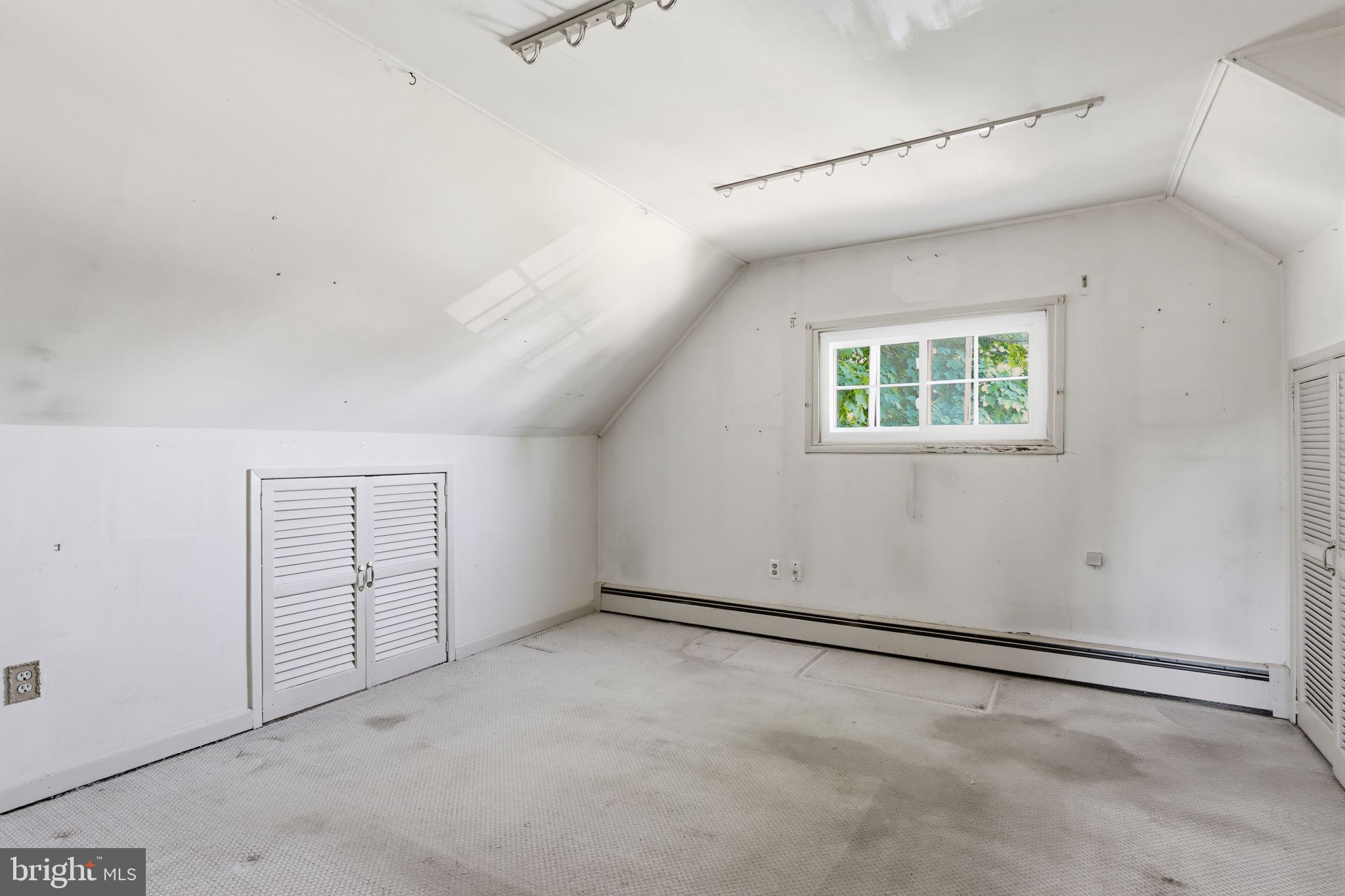 RED CEDAR HILL - Residential