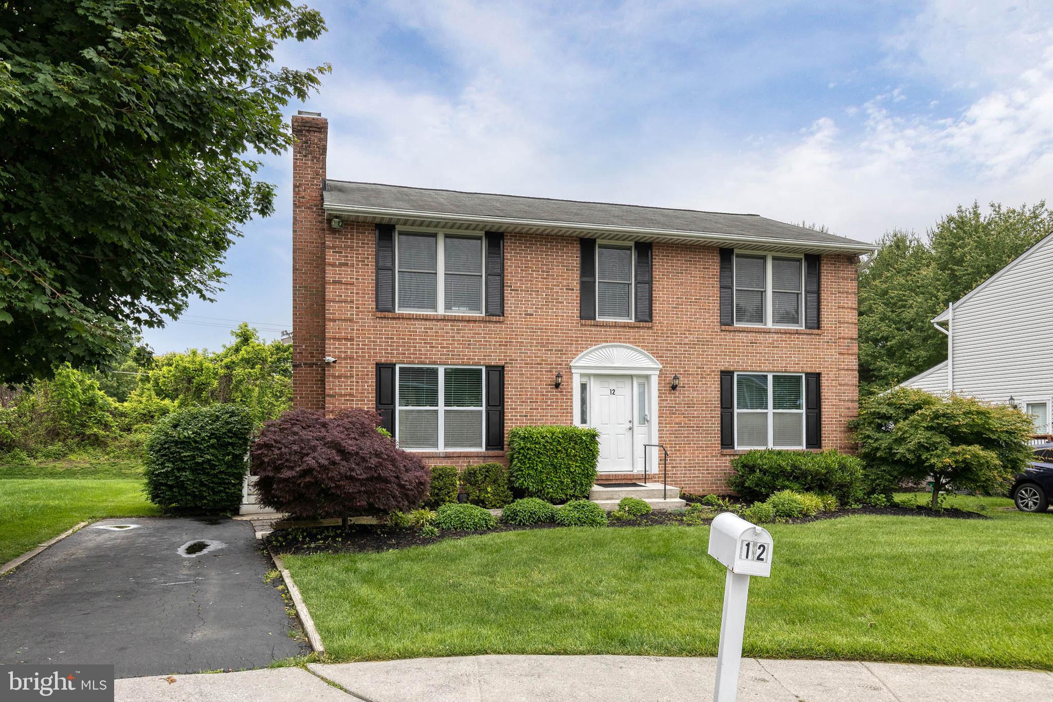 12 DANDELION COURT