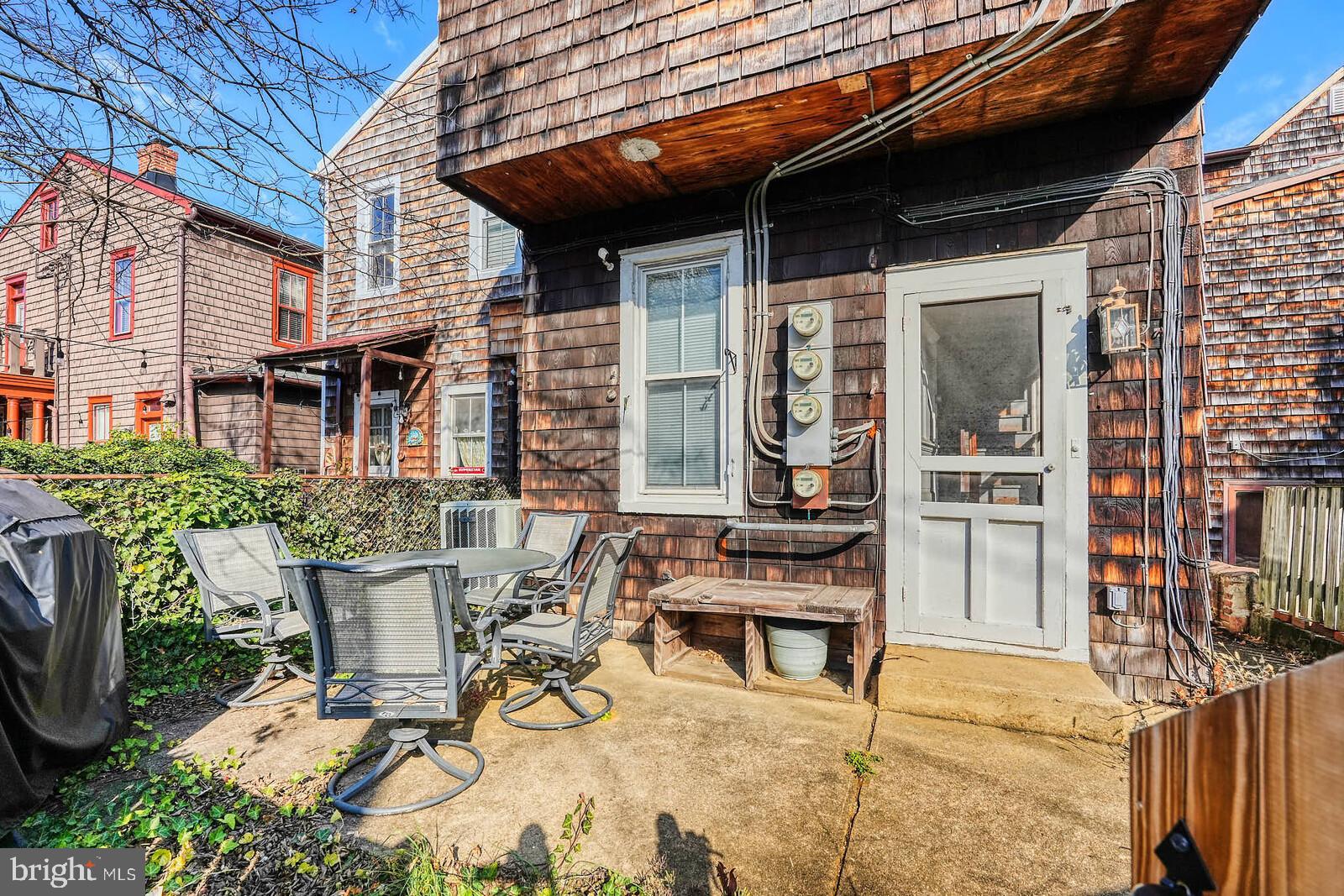 HISTORIC DISTRICT - Residential