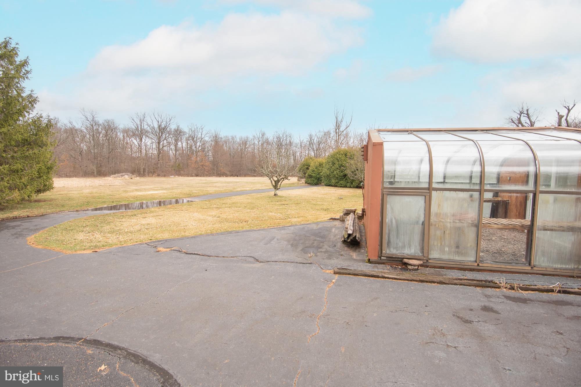 NON AVAILABLE - Residential