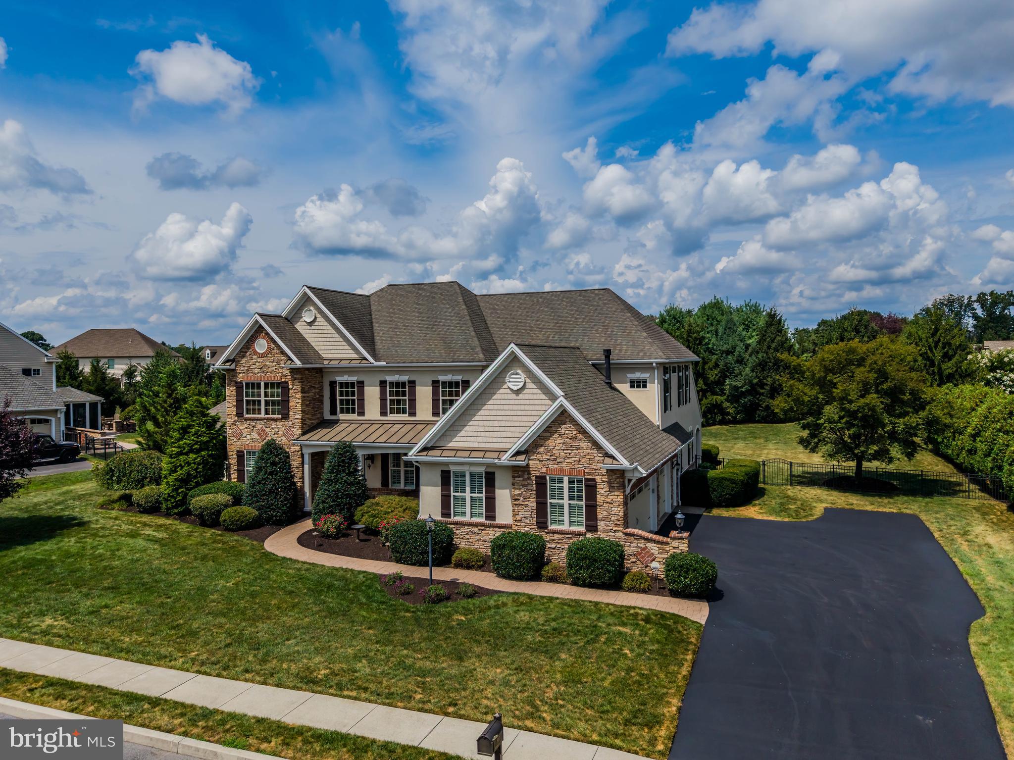 BRAEBURN ESTATES - Residential