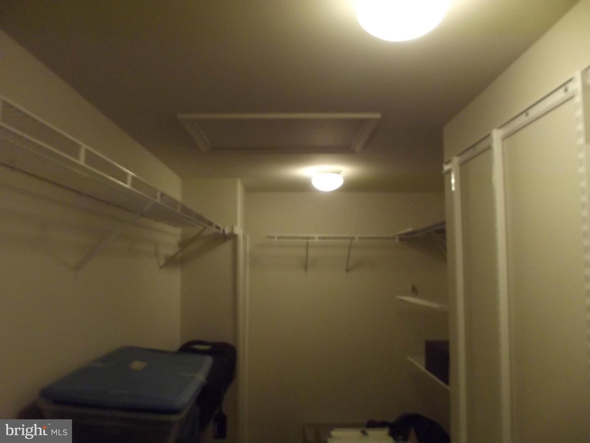 KINGSTOWNE - Residential Lease