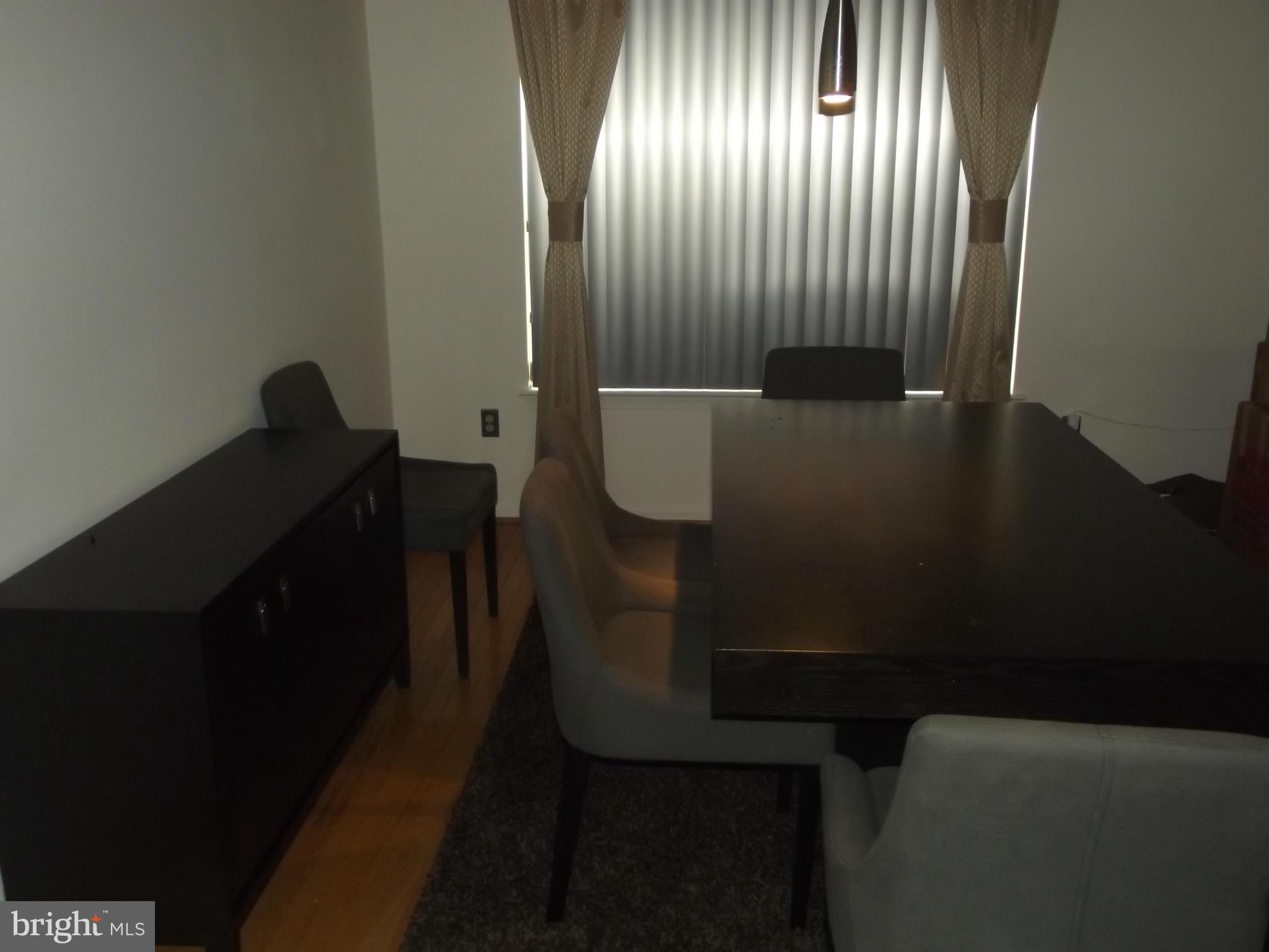 KINGSTOWNE - Residential Lease