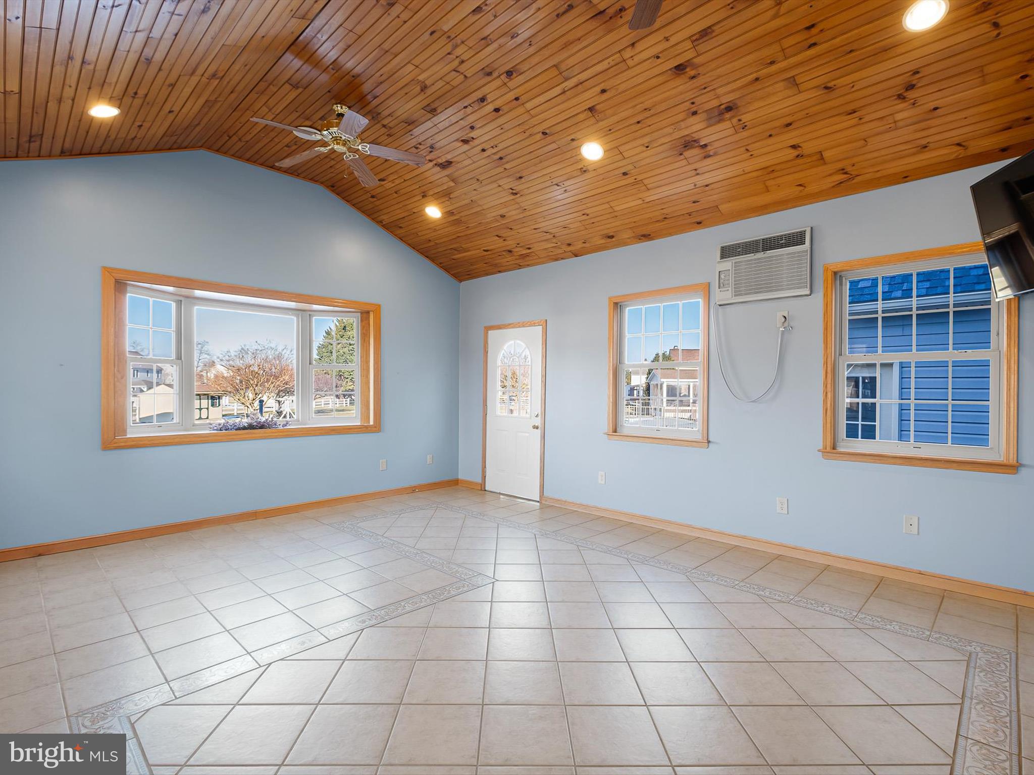 MISTY VALE FARM - Residential