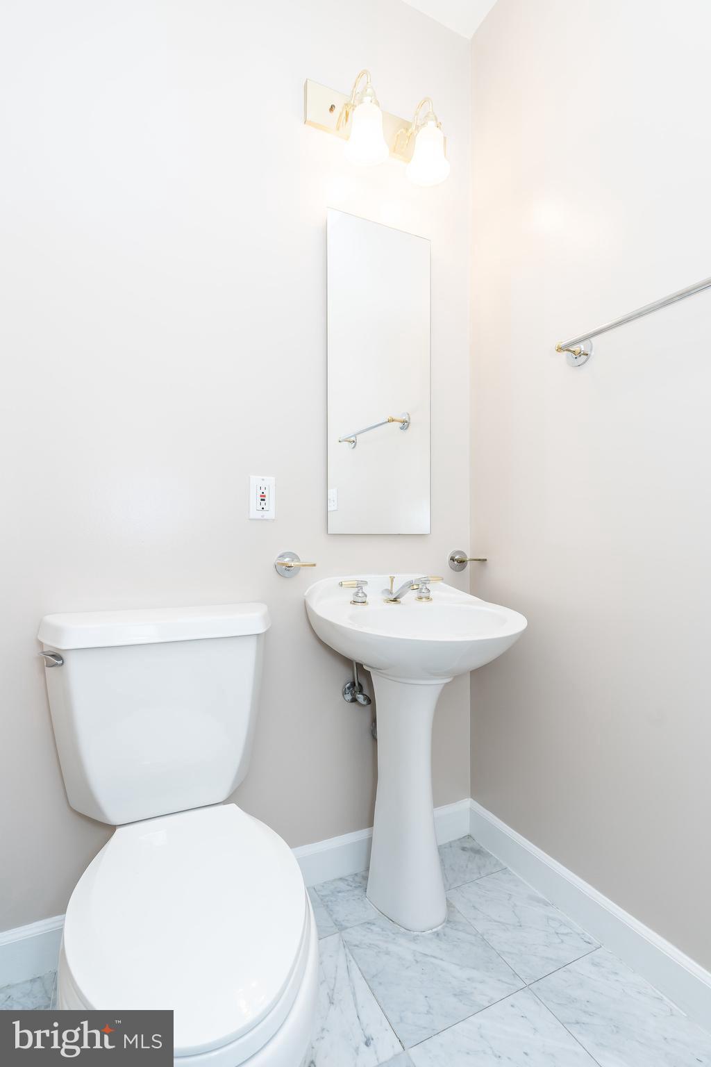 HARBORVIEW - Residential Lease