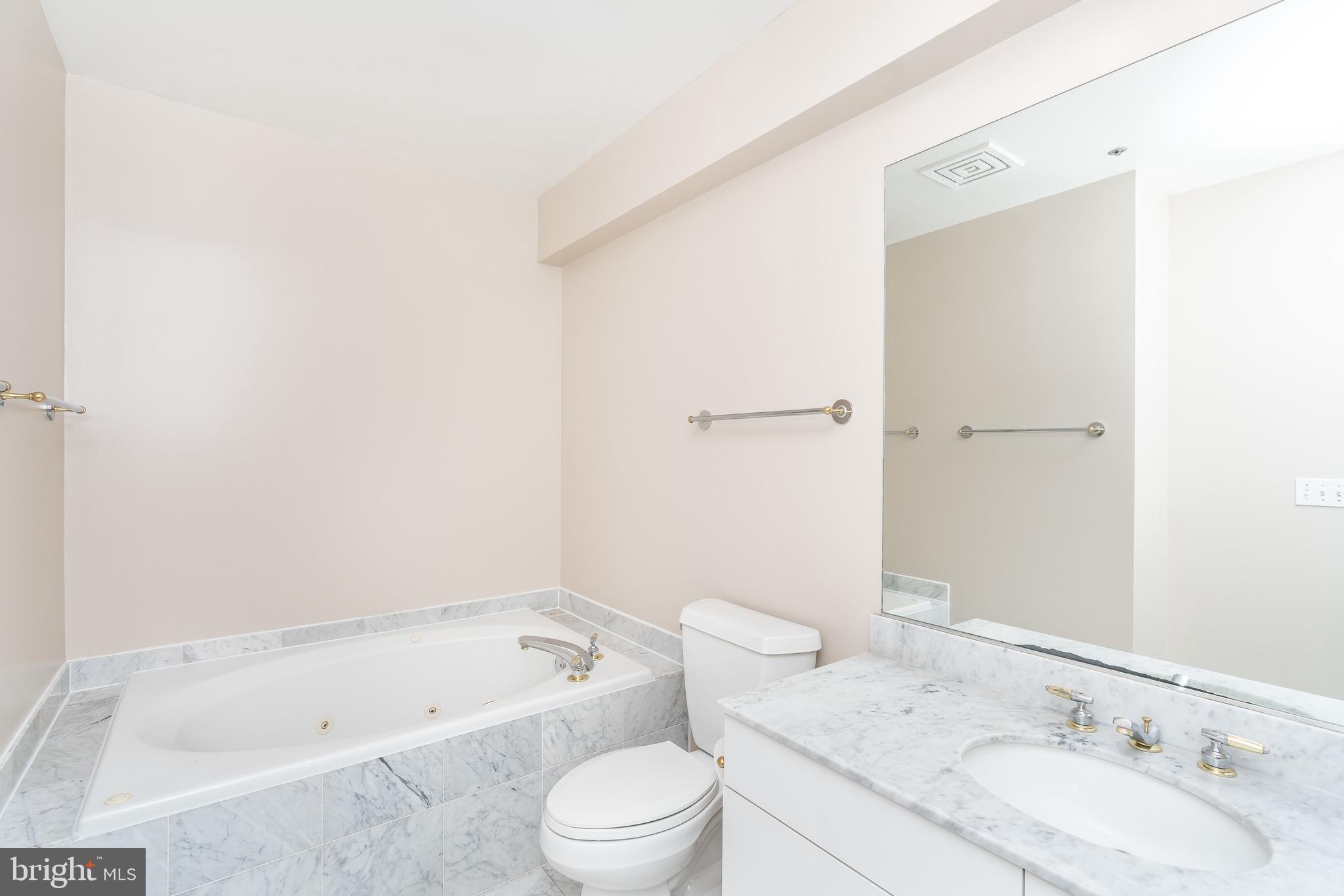 HARBORVIEW - Residential Lease