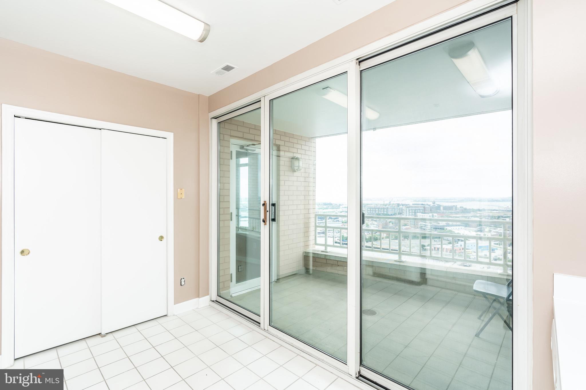 HARBORVIEW - Residential Lease