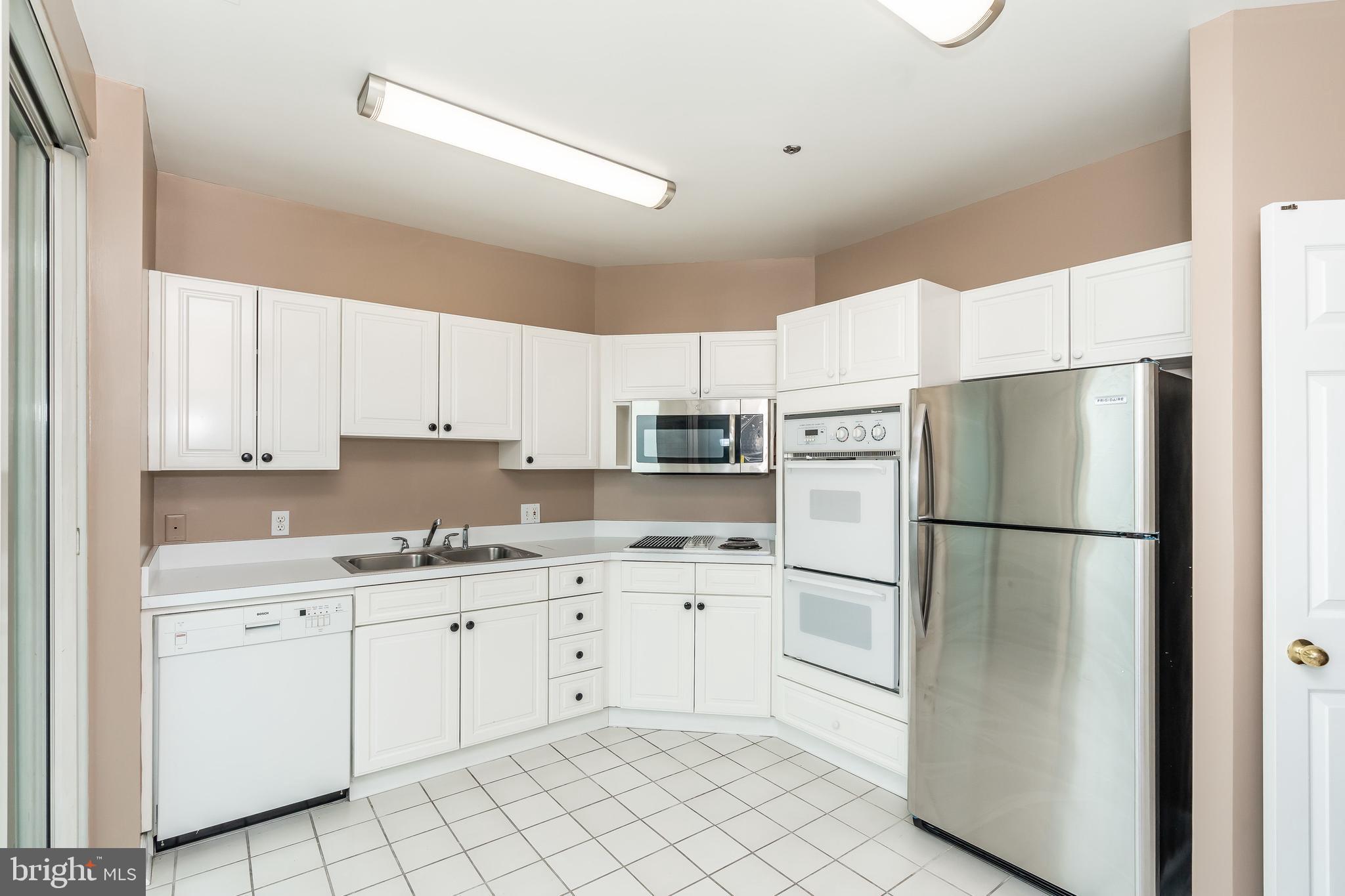 HARBORVIEW - Residential Lease