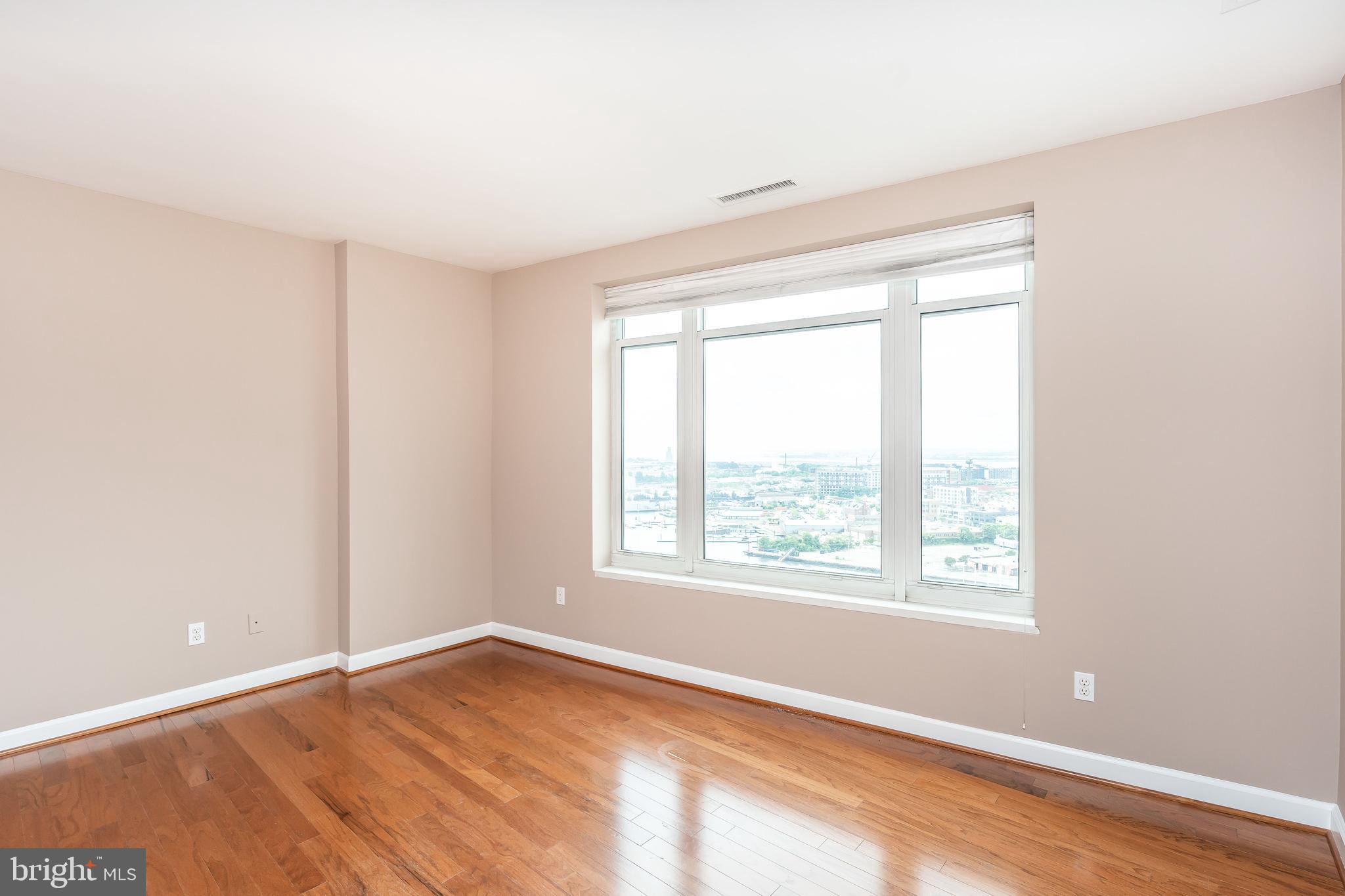 HARBORVIEW - Residential Lease