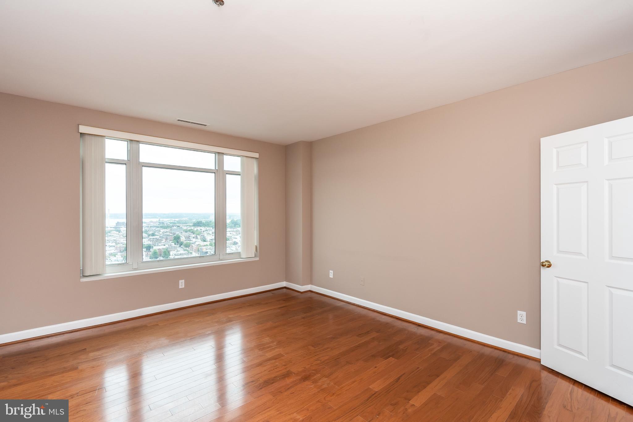 HARBORVIEW - Residential Lease
