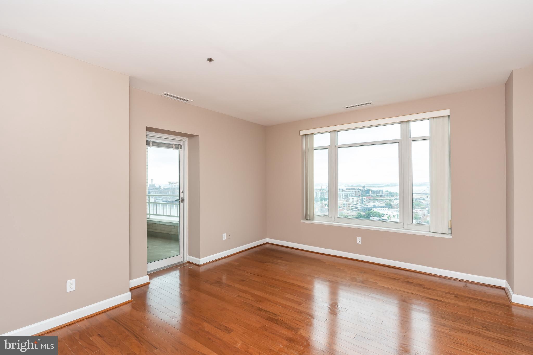 HARBORVIEW - Residential Lease