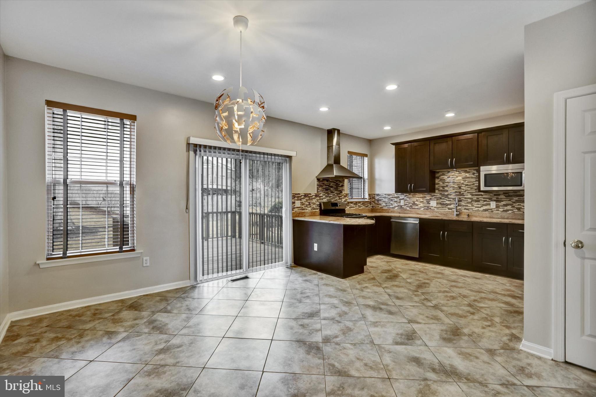 CLARKS CROSSING - Residential