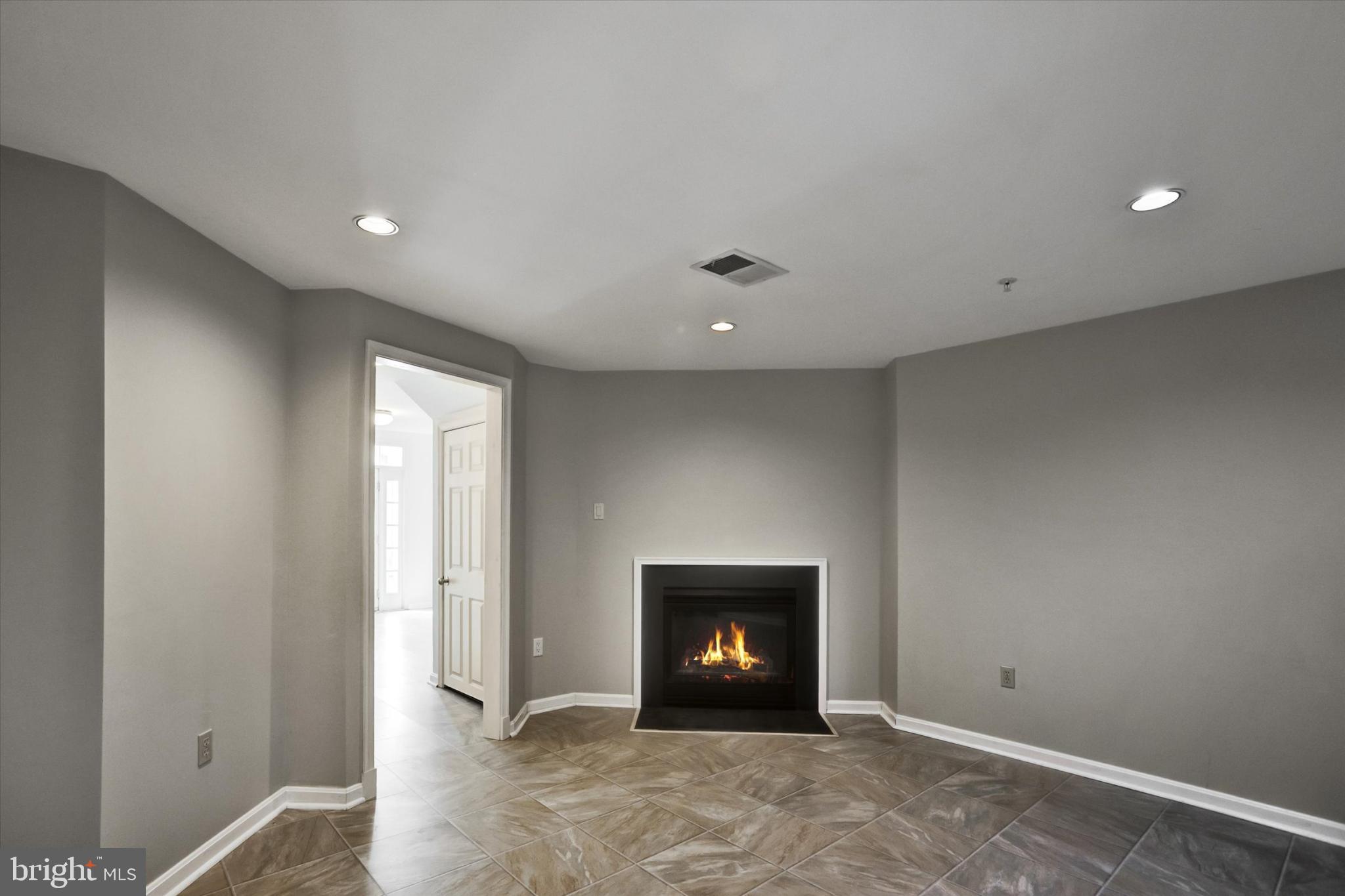 CLARKS CROSSING - Residential