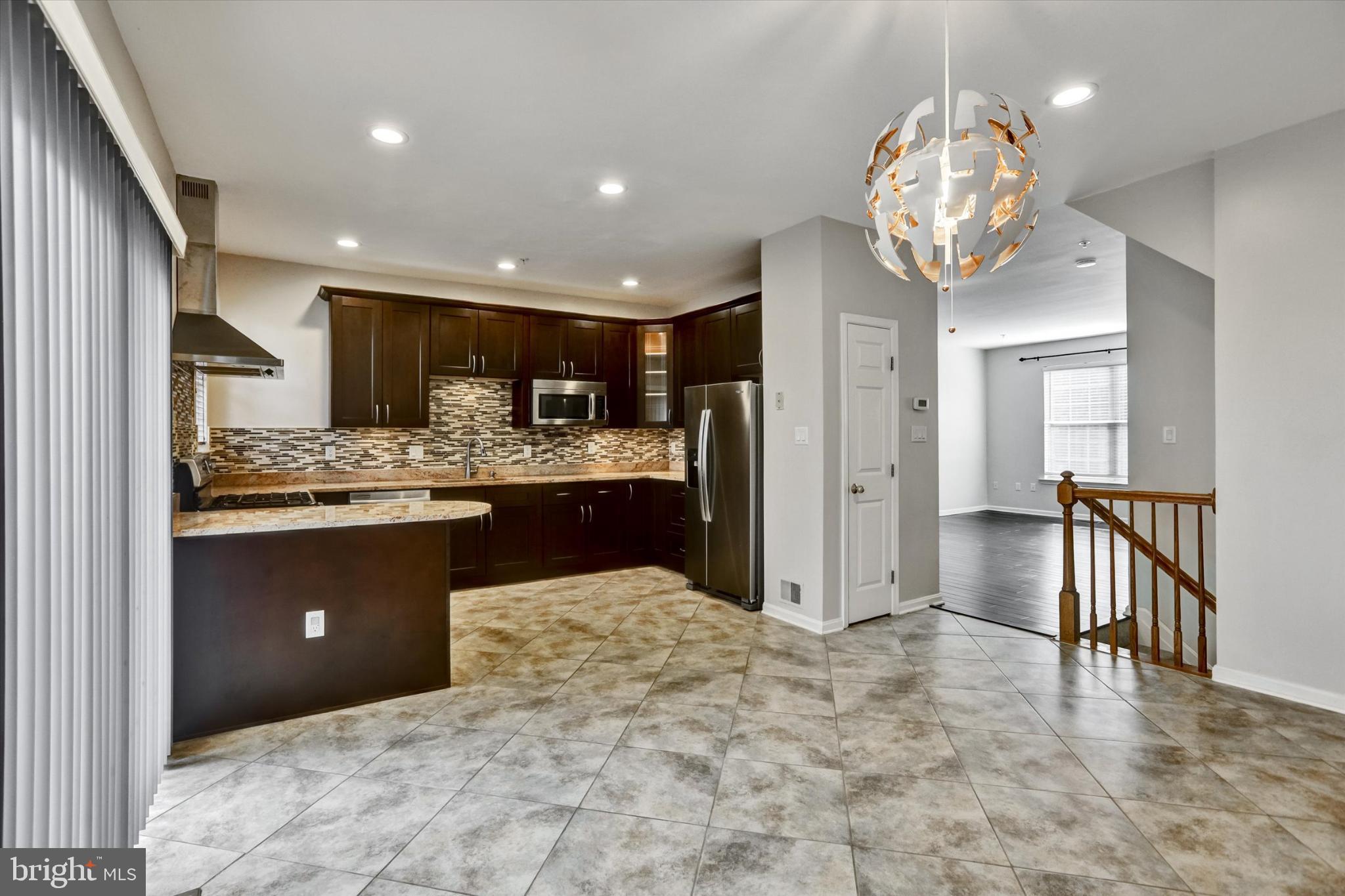 CLARKS CROSSING - Residential