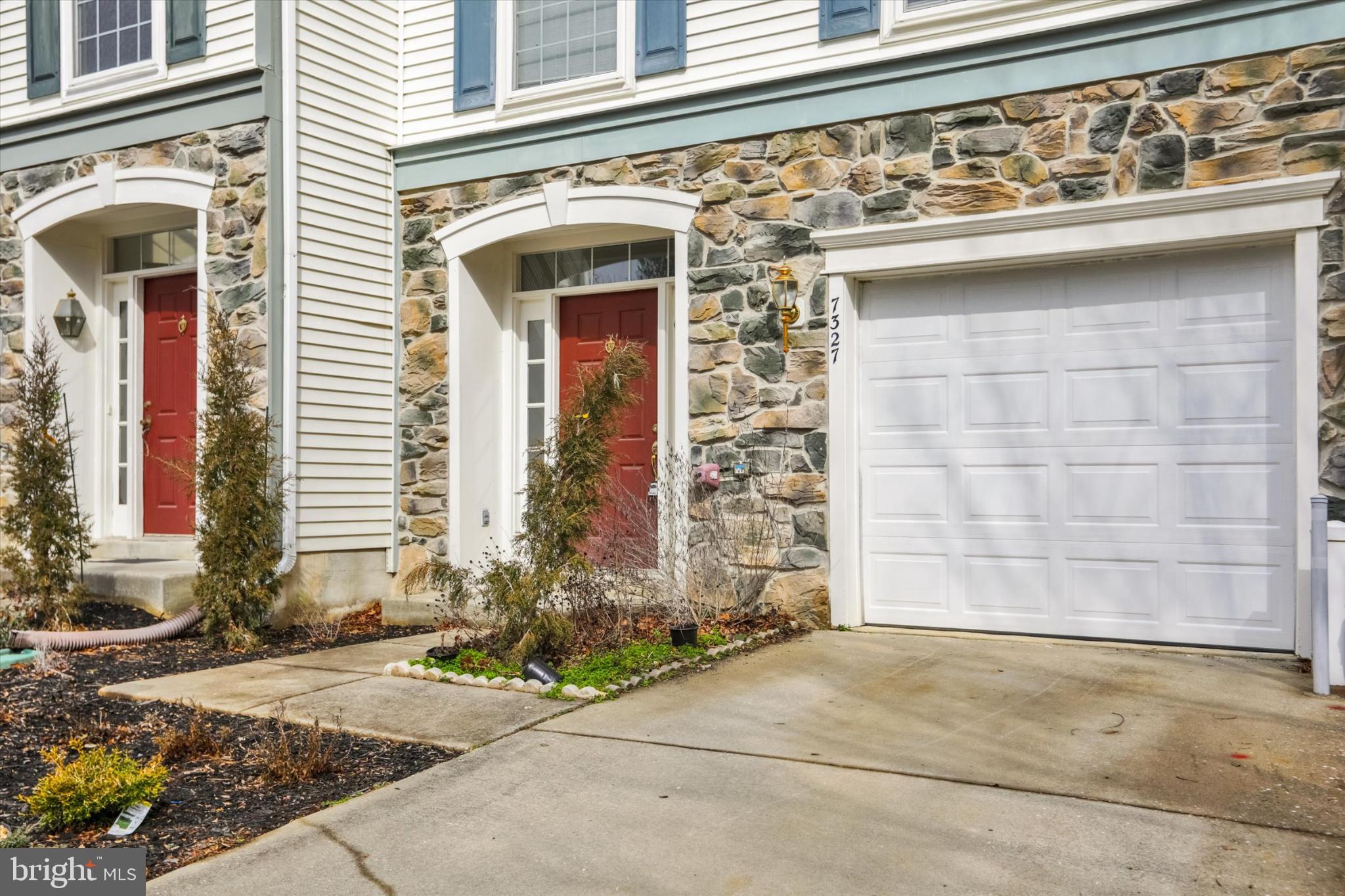 CLARKS CROSSING - Residential