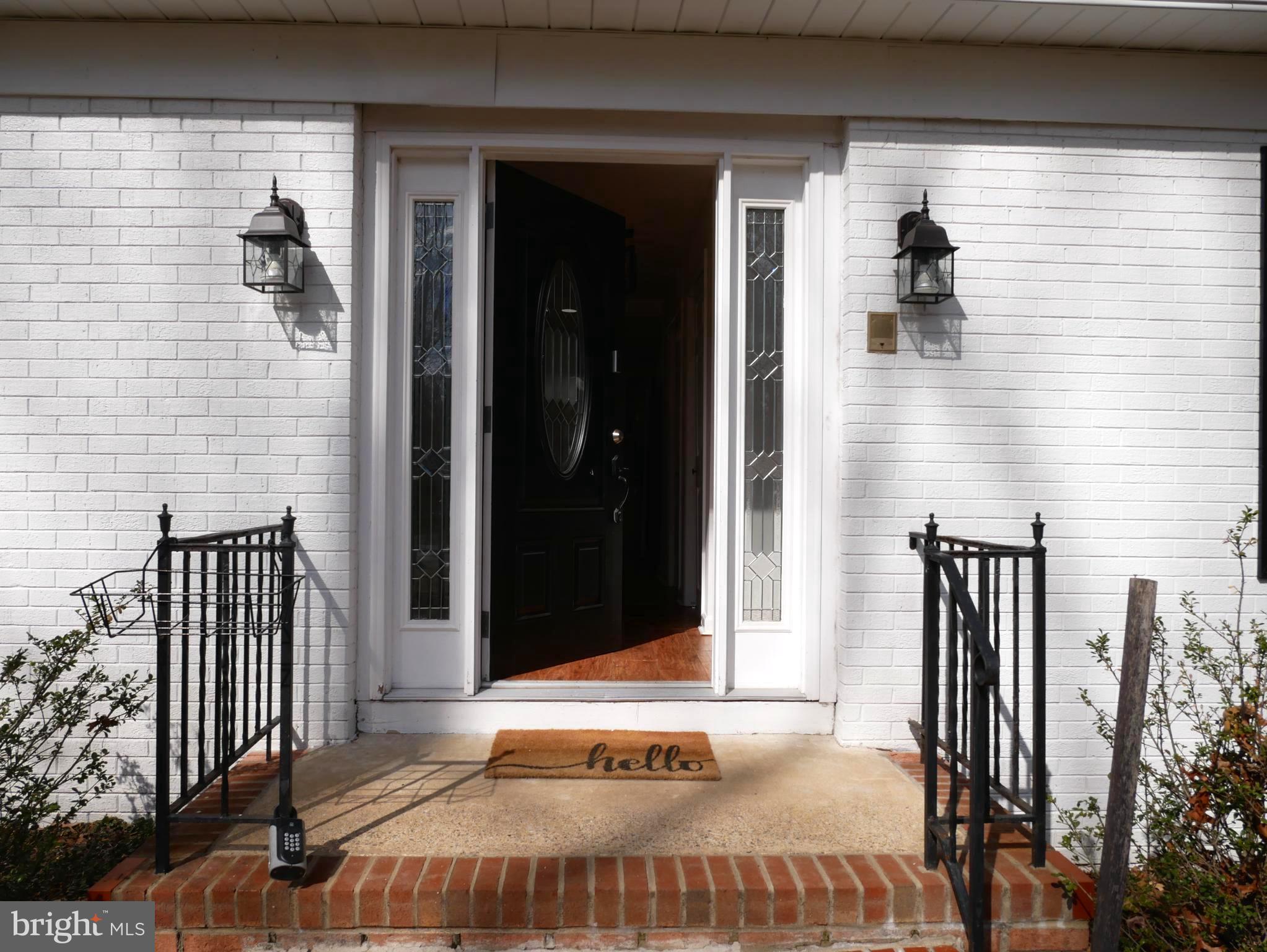 4 CHARTWELL COURT