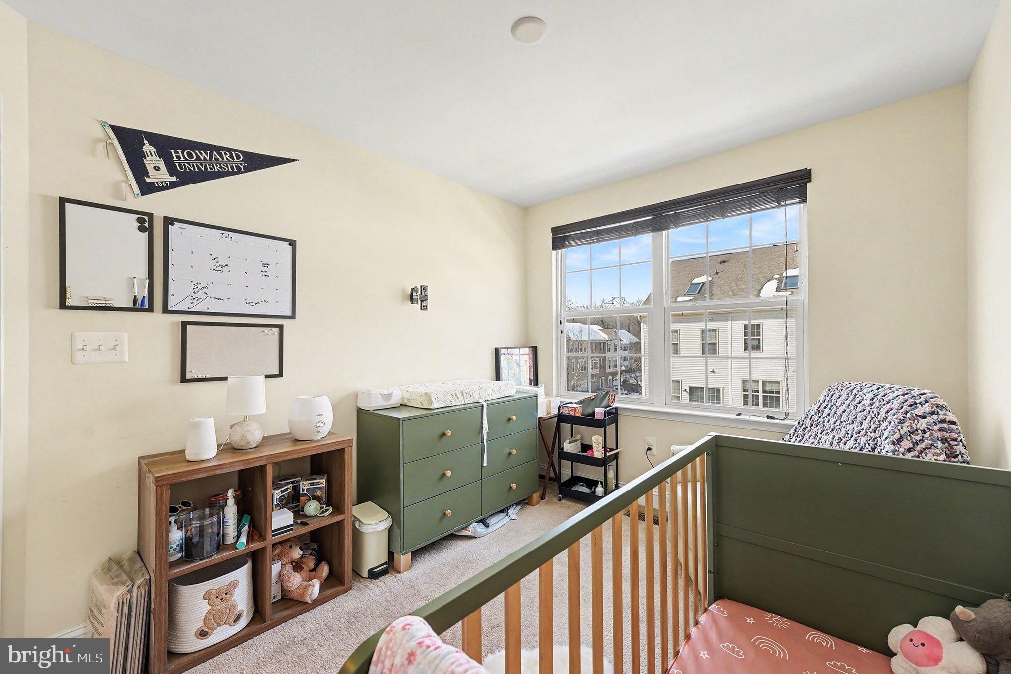 TRIANGLE HIGHLANDS CONDO - Residential